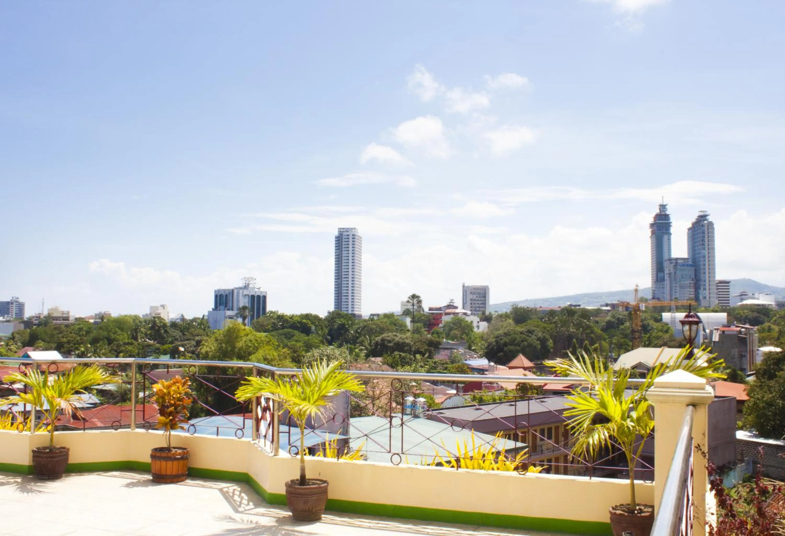 Patio in Allson's Inn