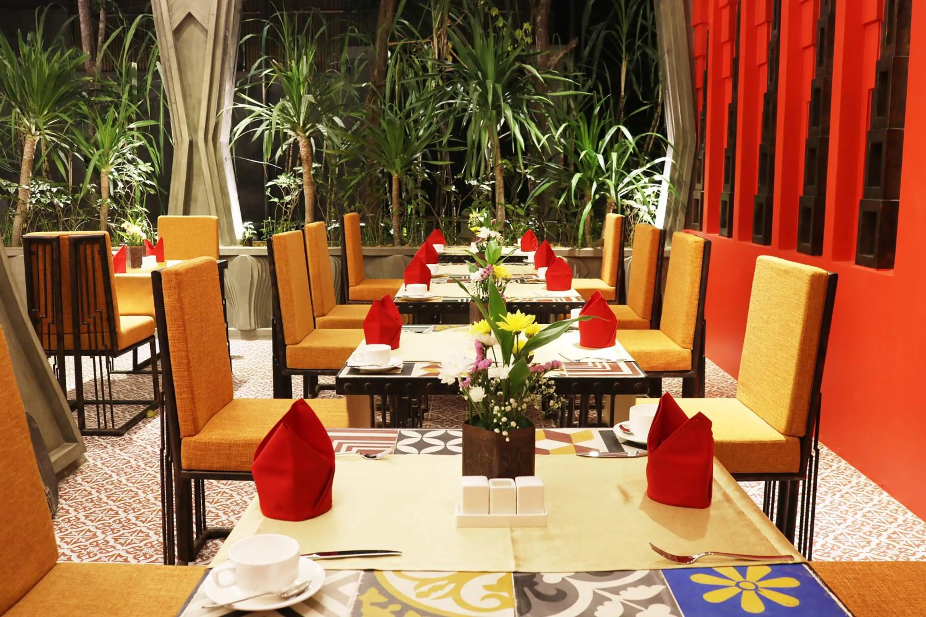 Restaurant/places to eat in Golden Temple Villa
