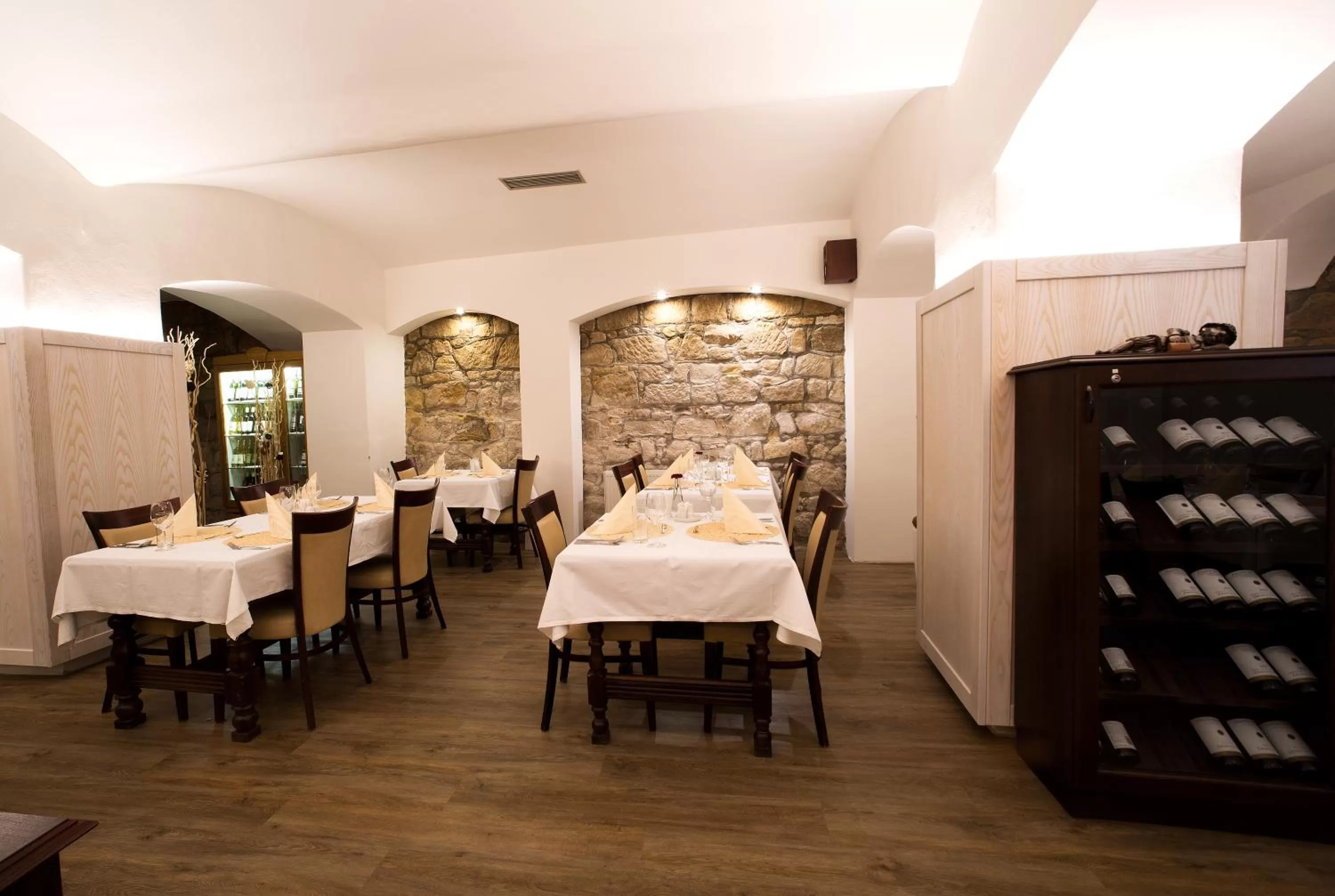 Restaurant/places to eat in Wellness Hotel Gondola