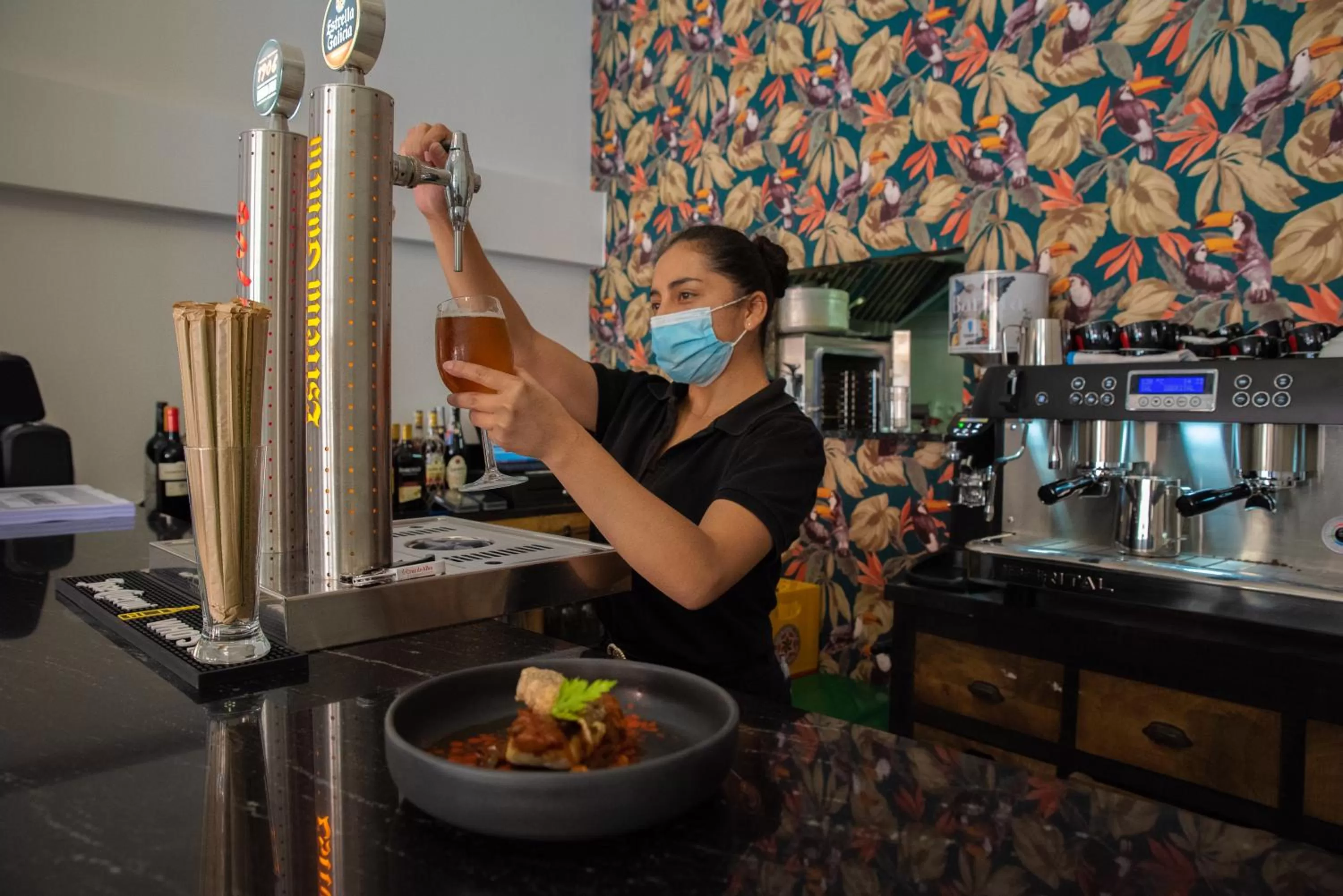 Restaurant/places to eat in Hotel Matilde by gaiarooms