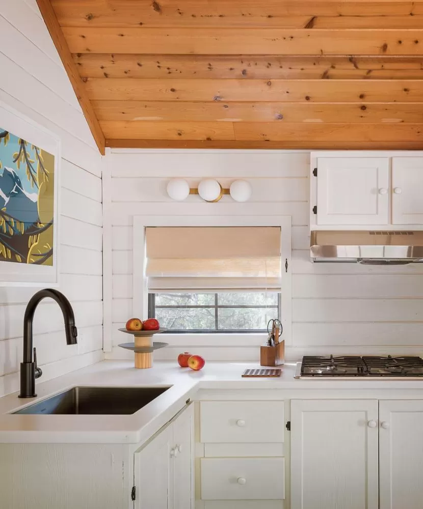 Kitchen or kitchenette in AutoCamp Yosemite