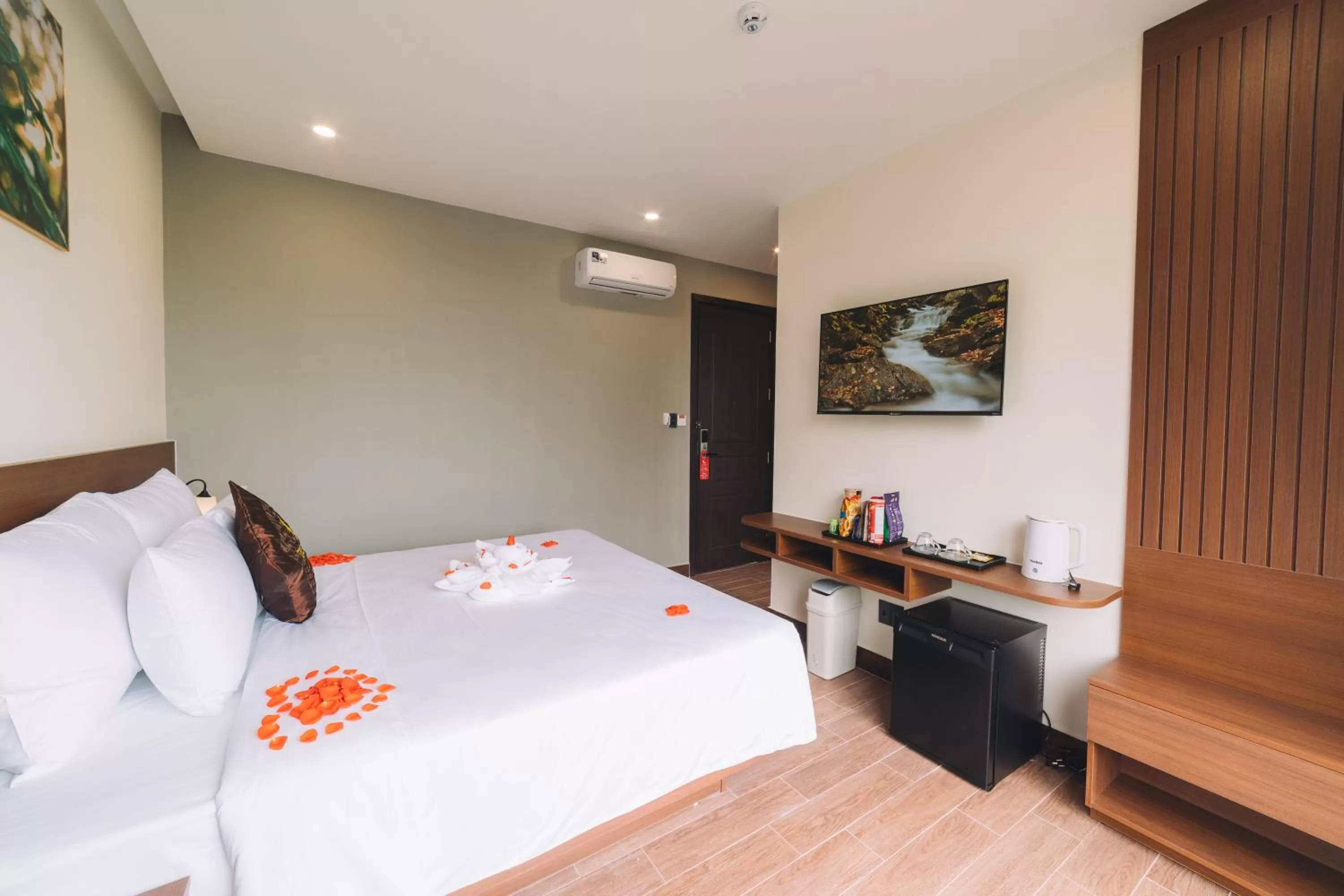 Bedroom, Bed in GREENECO DA LAT HOTEL - Khách sạn Green Eco Đà Lạt