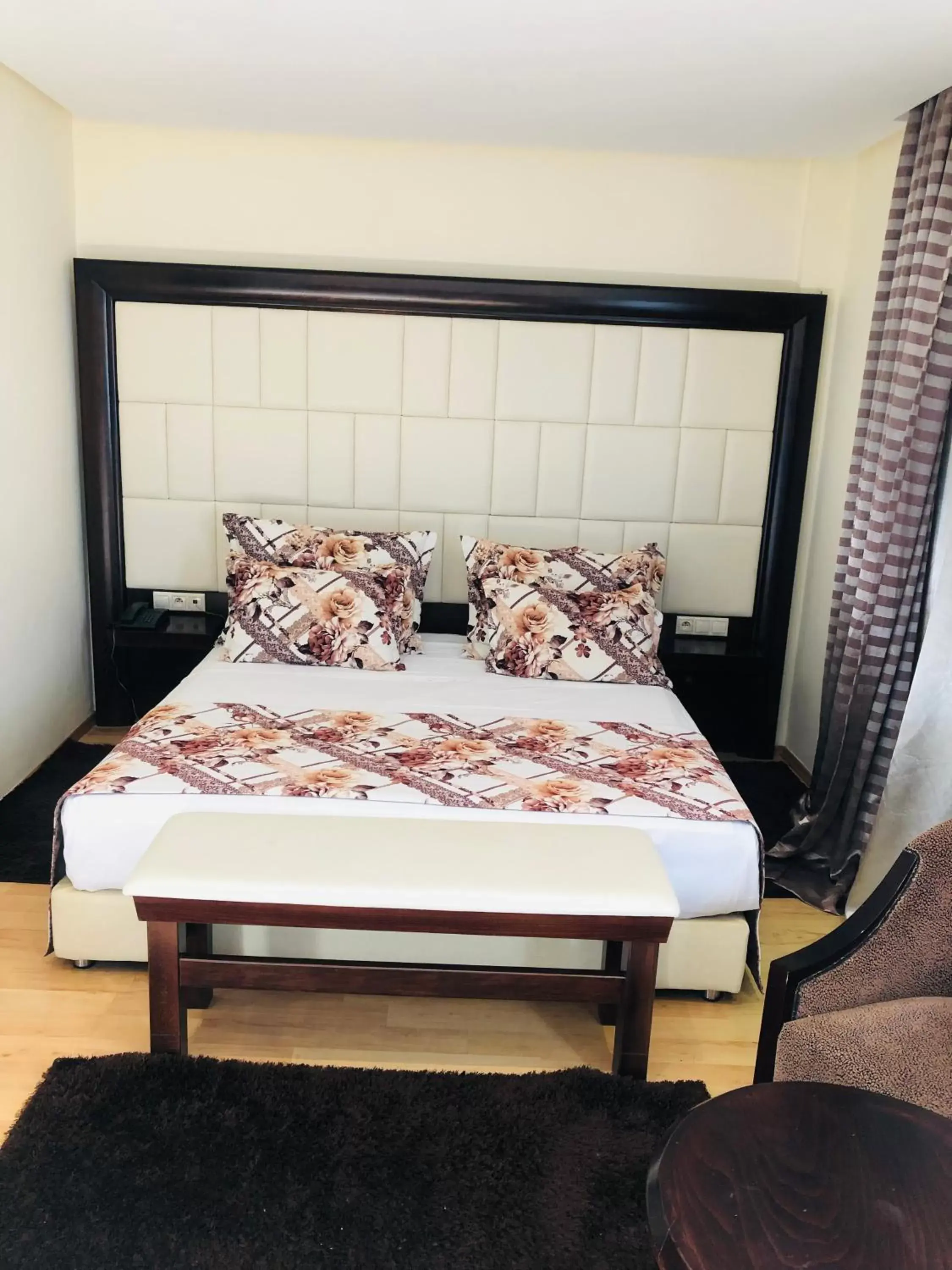 Standard Double Room in Dream's Hotel Standard Double Room in Dream's Hotel