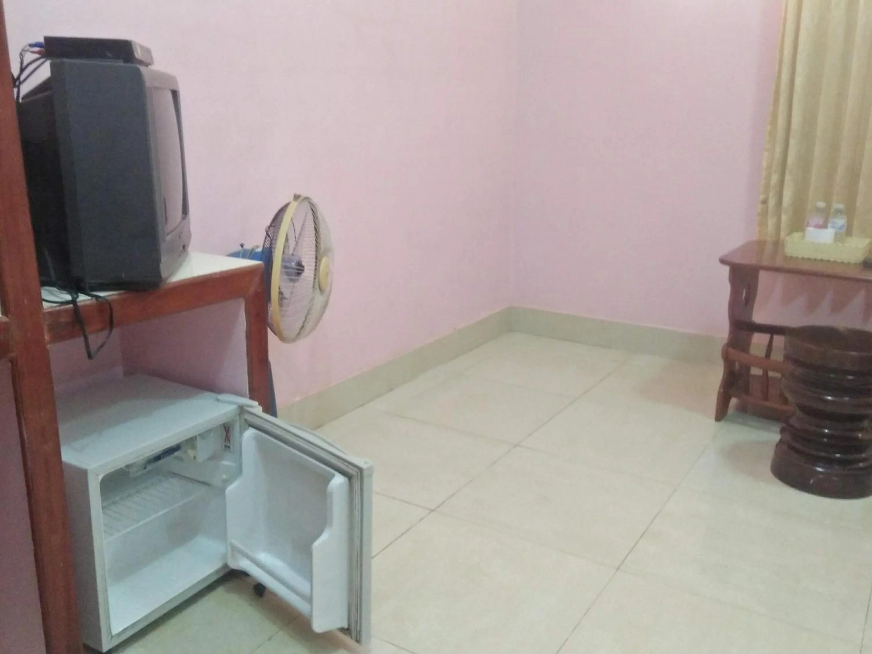 Food and drinks in Sam So Guesthouse