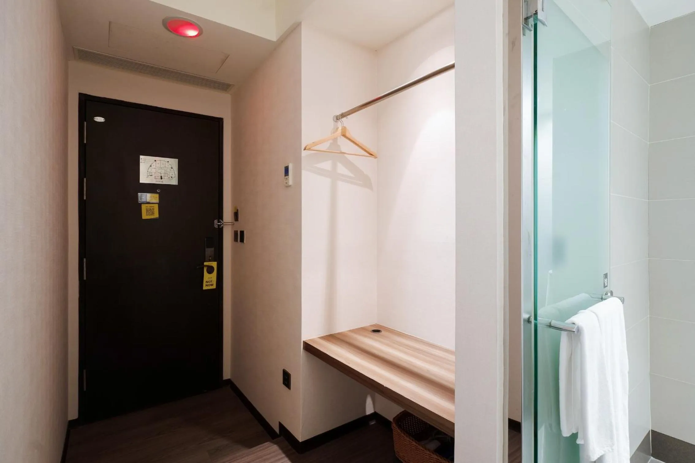 hair dresser in CHECK inn Taipei Xinyi