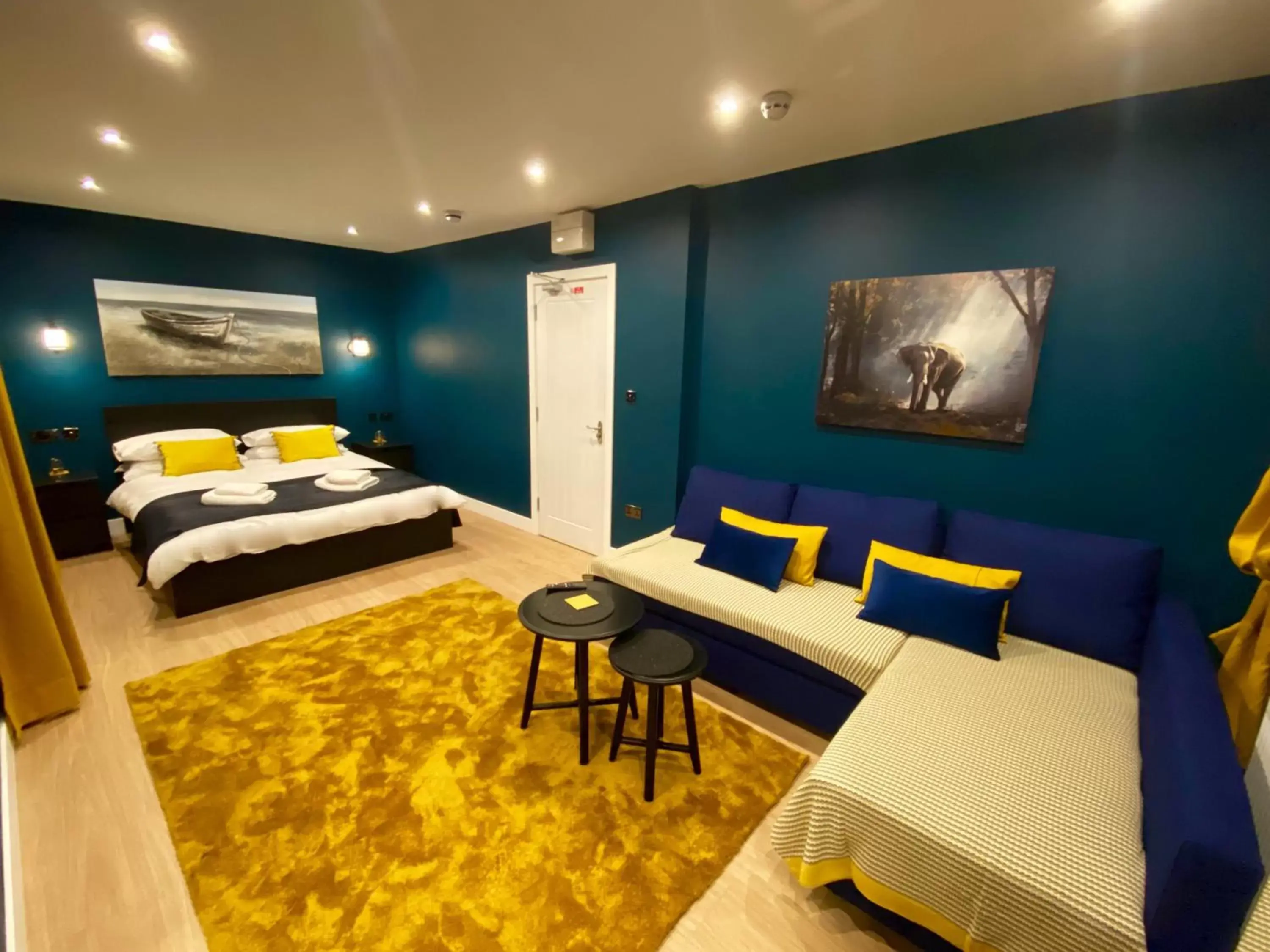 King Suite in Sky City Apartments King Suite in Sky City Apartments