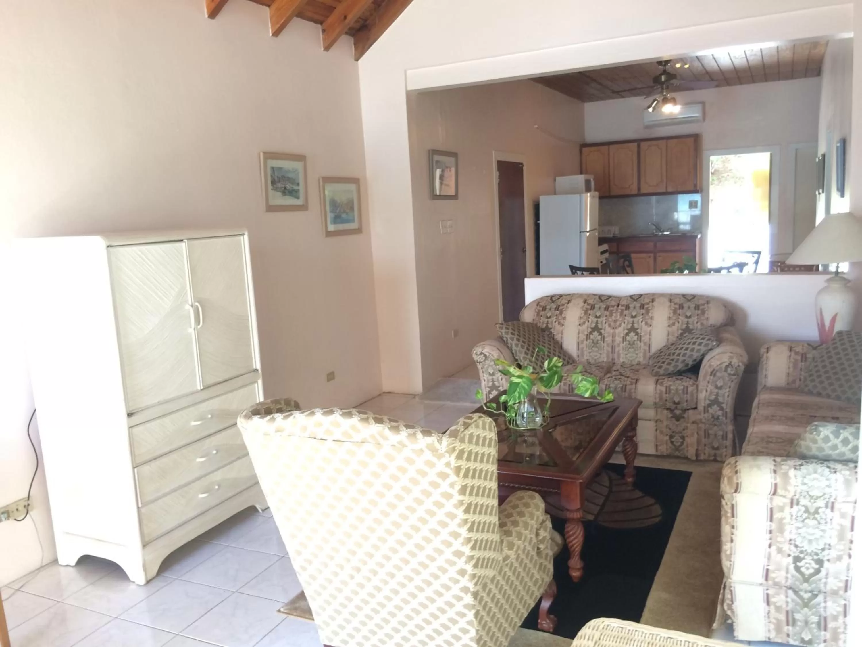 Kitchen or kitchenette in Fort Burt Hotel