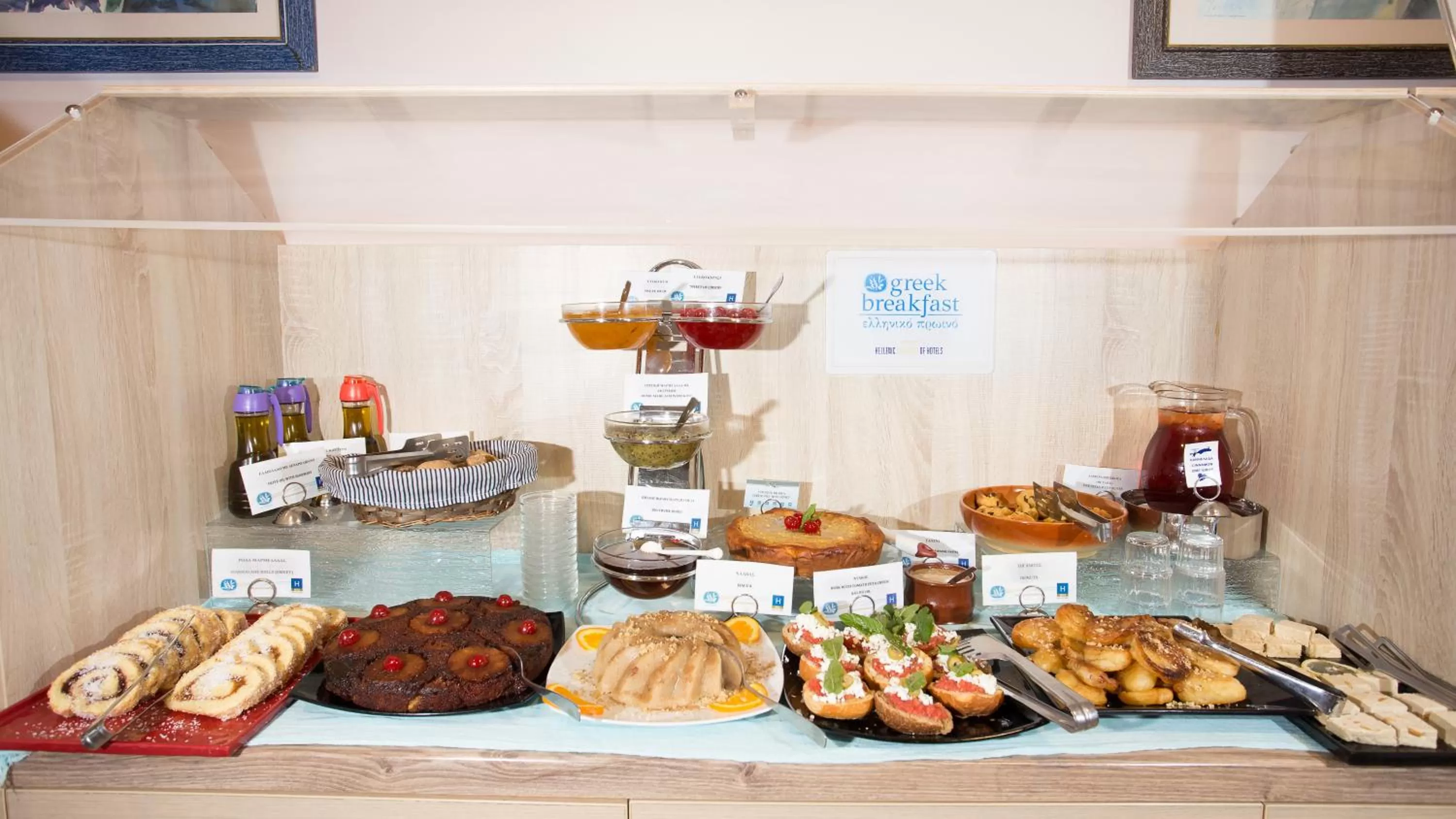 Food and drinks in Kosta Palace