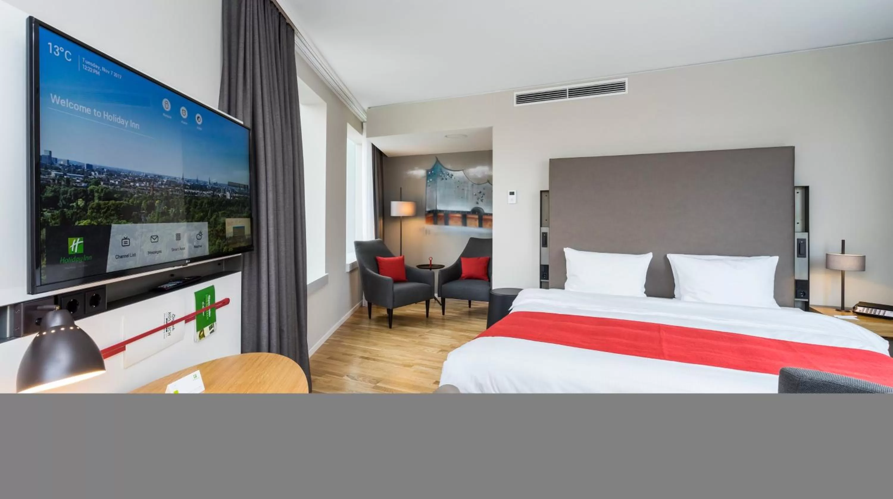 Photo of the whole room, Bed in Holiday Inn Hamburg - City Nord by IHG