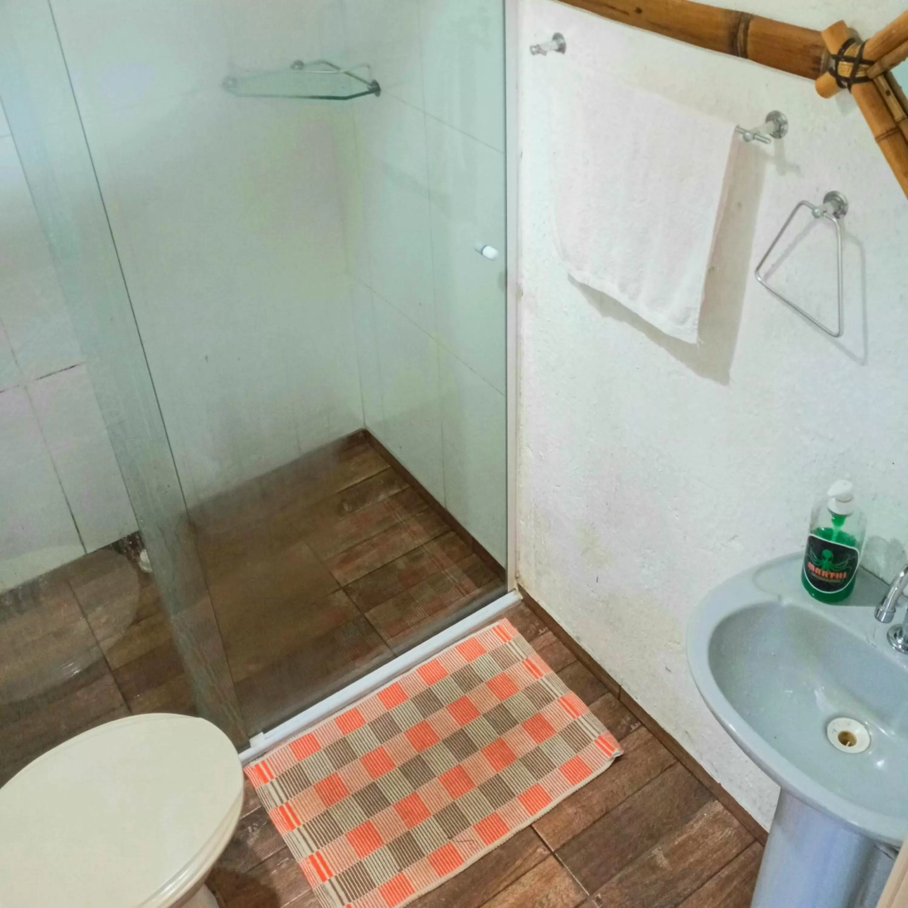 Bathroom in Pousada e Hostel Marthi