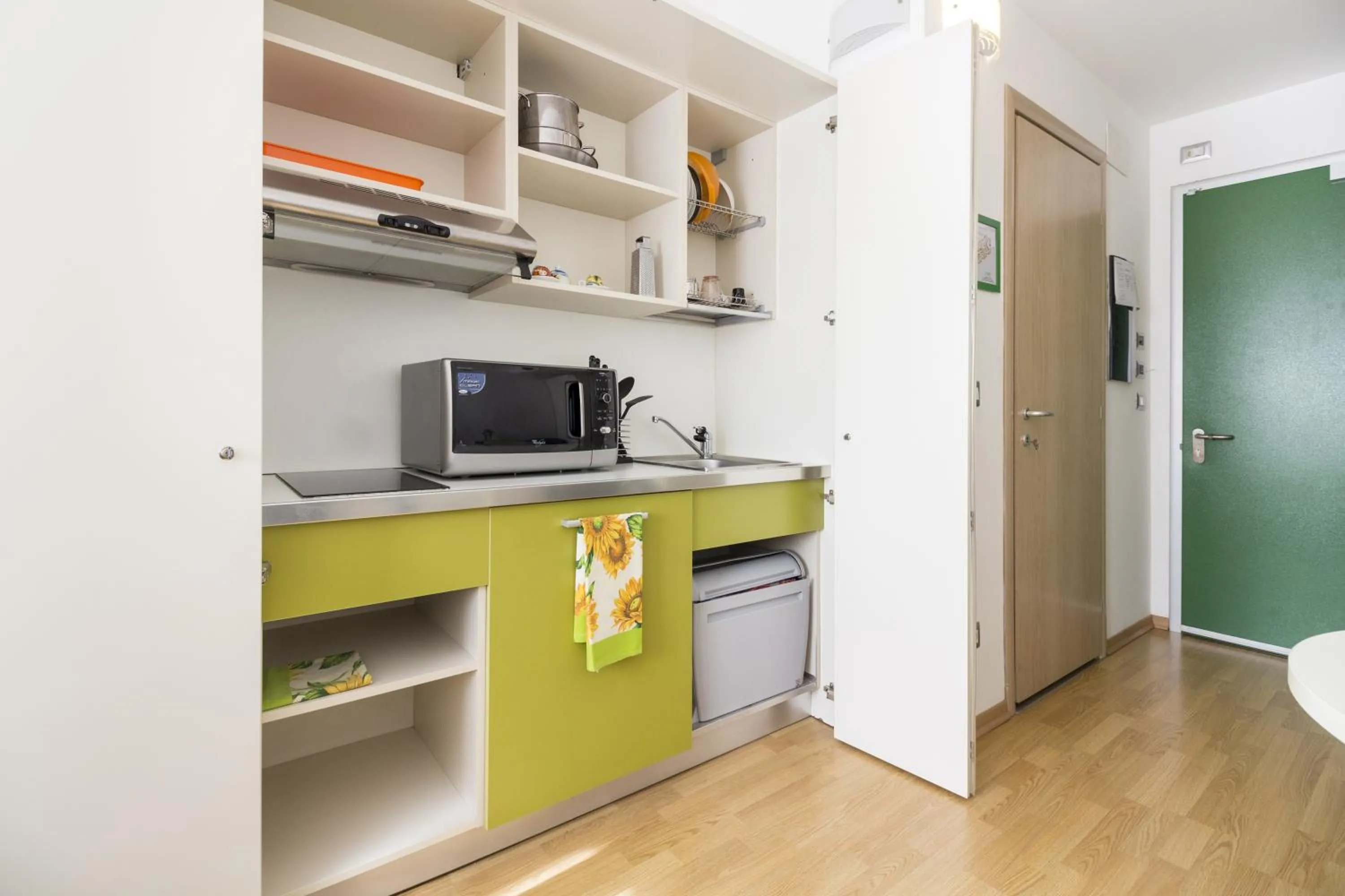 Kitchen or kitchenette in Hotel Sharing