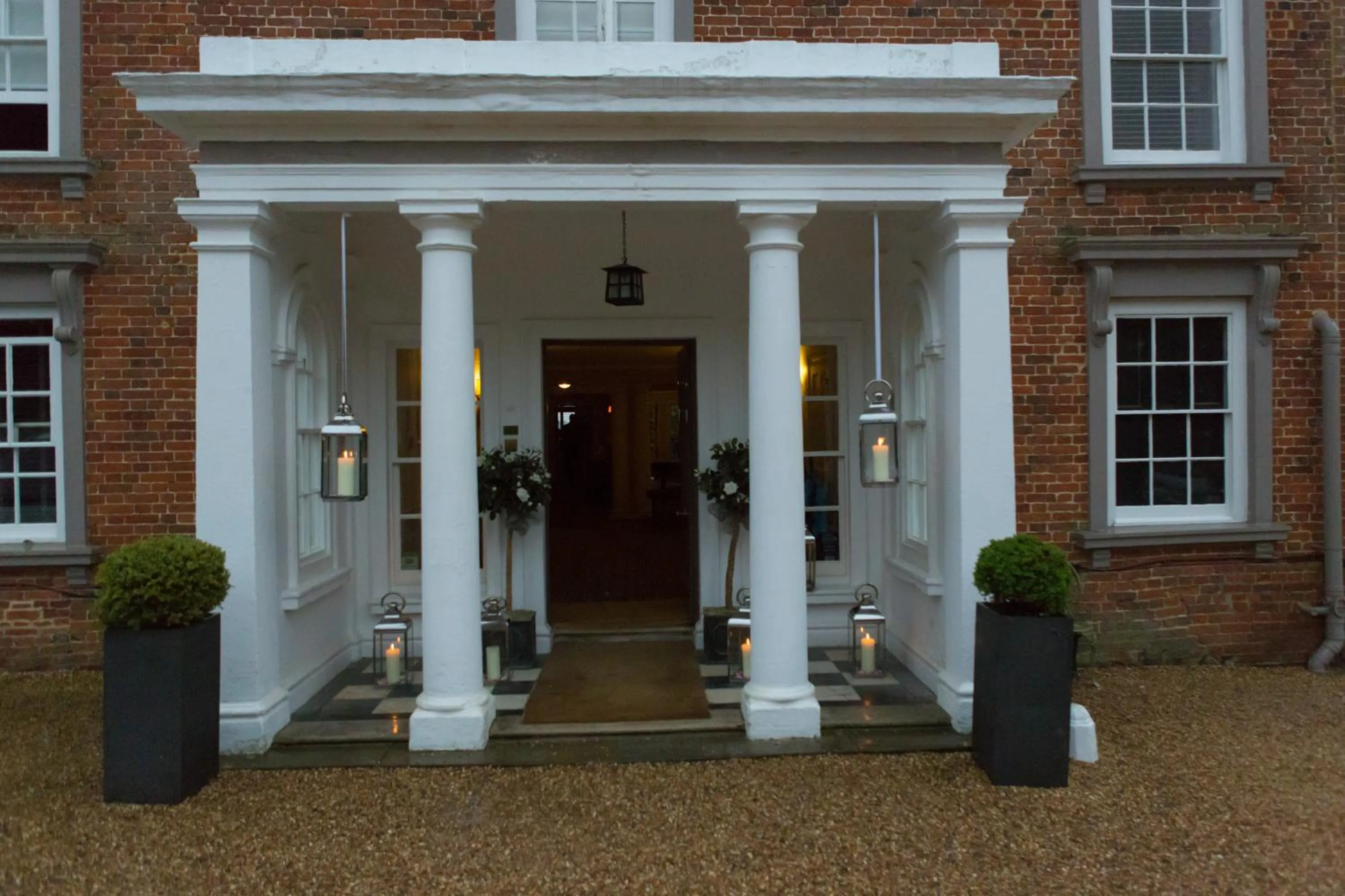 Facade/entrance in Highfield Park