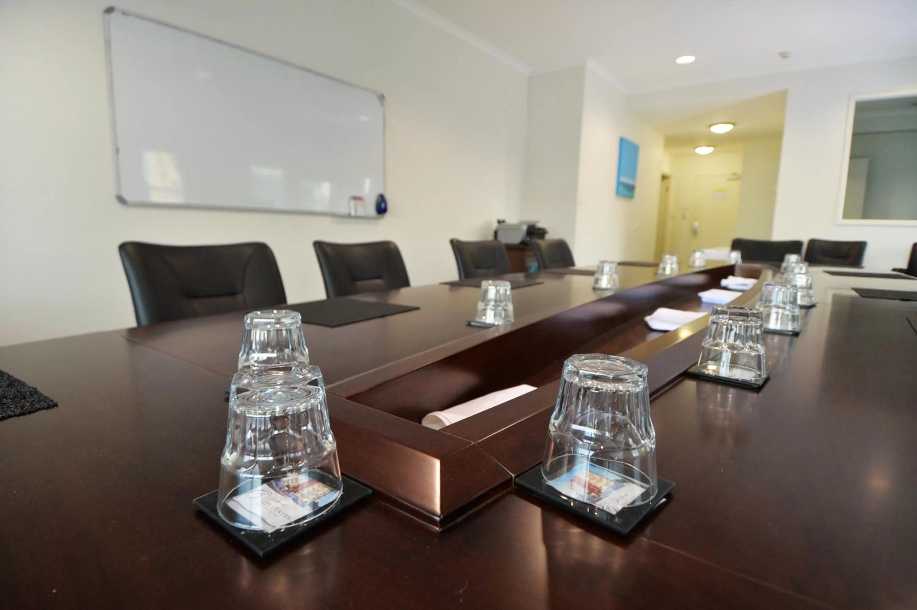 Dining area in Gladstone City Central Apartment Hotel Official