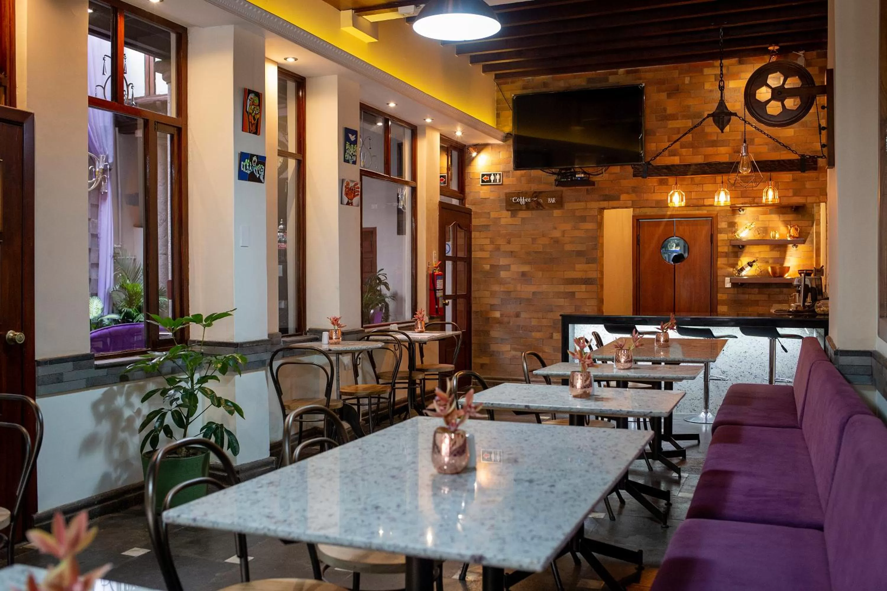 Restaurant/places to eat in Hotel Colonial San Agustin