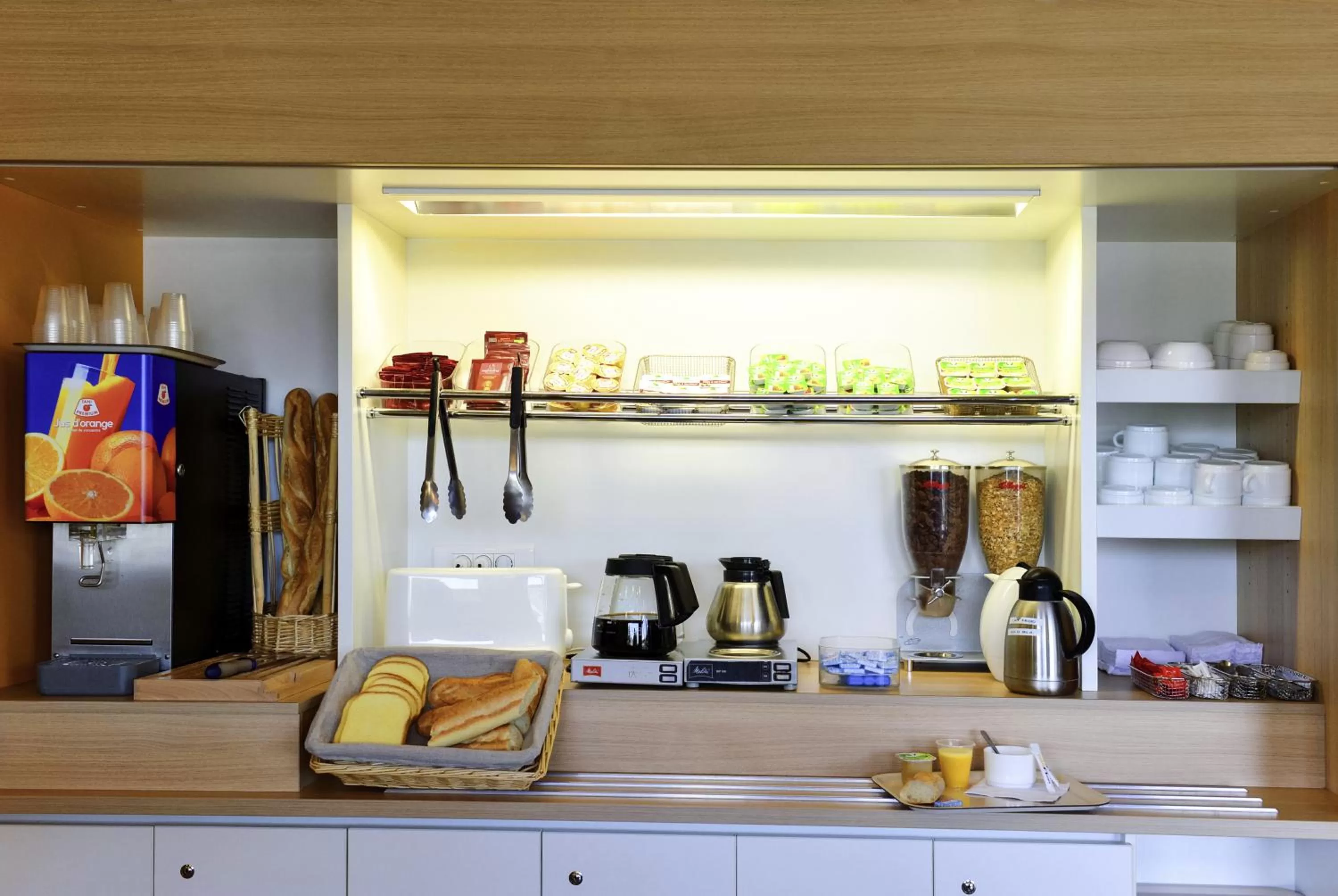 Restaurant/places to eat in hotelF1 Saint Etienne Est La Grand Croix