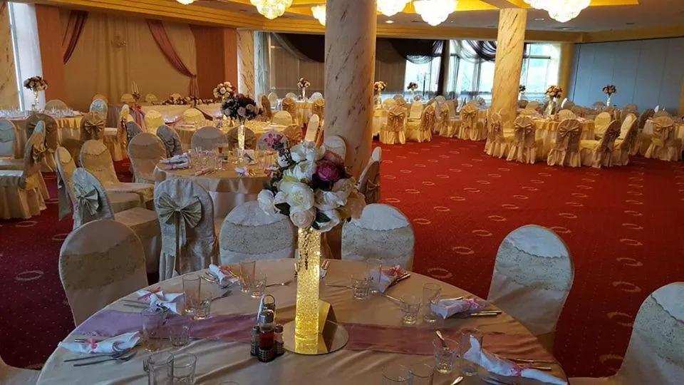 Decorative detail in Merian Palace Hotel