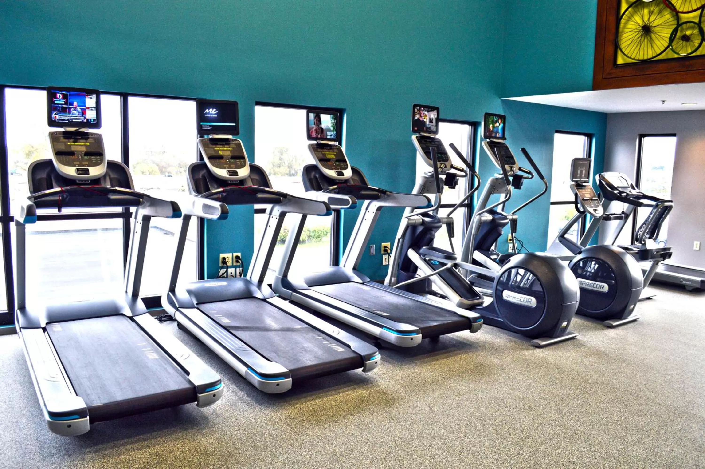 Fitness centre/facilities in Holiday Inn & Suites Syracuse Airport - Liverpool by IHG