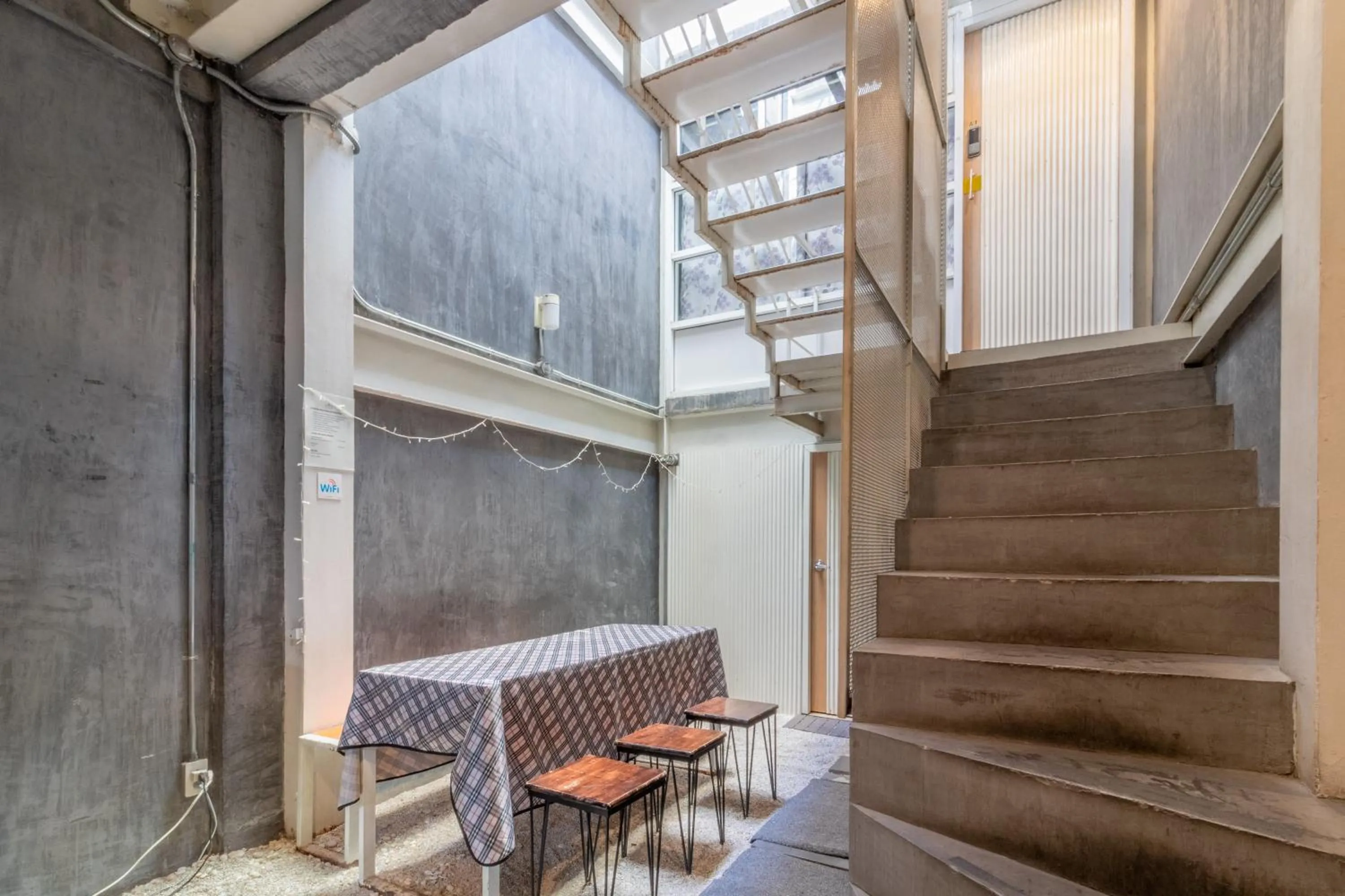 Dining area in On the Bed Hostel