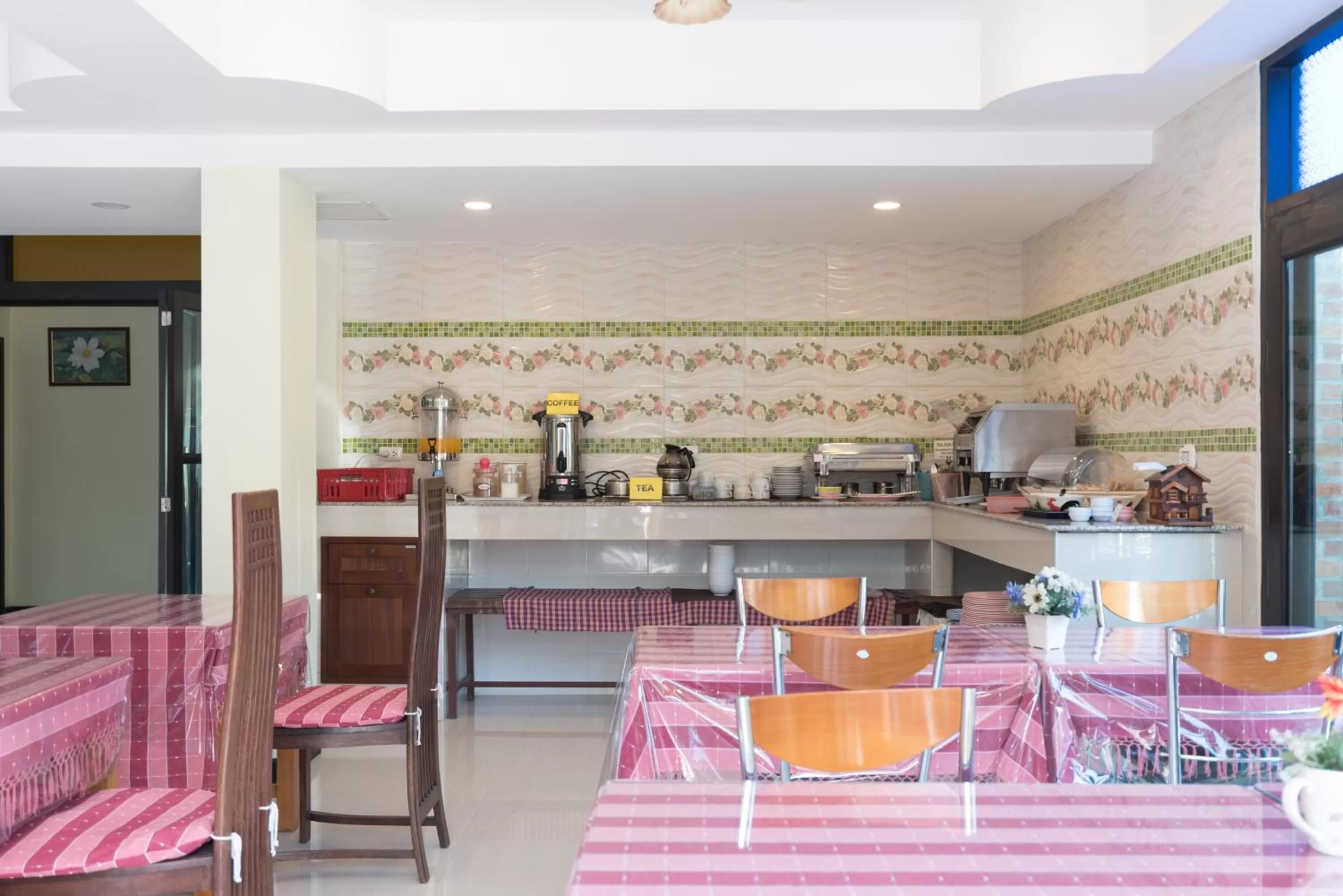 Riverside House Hotel