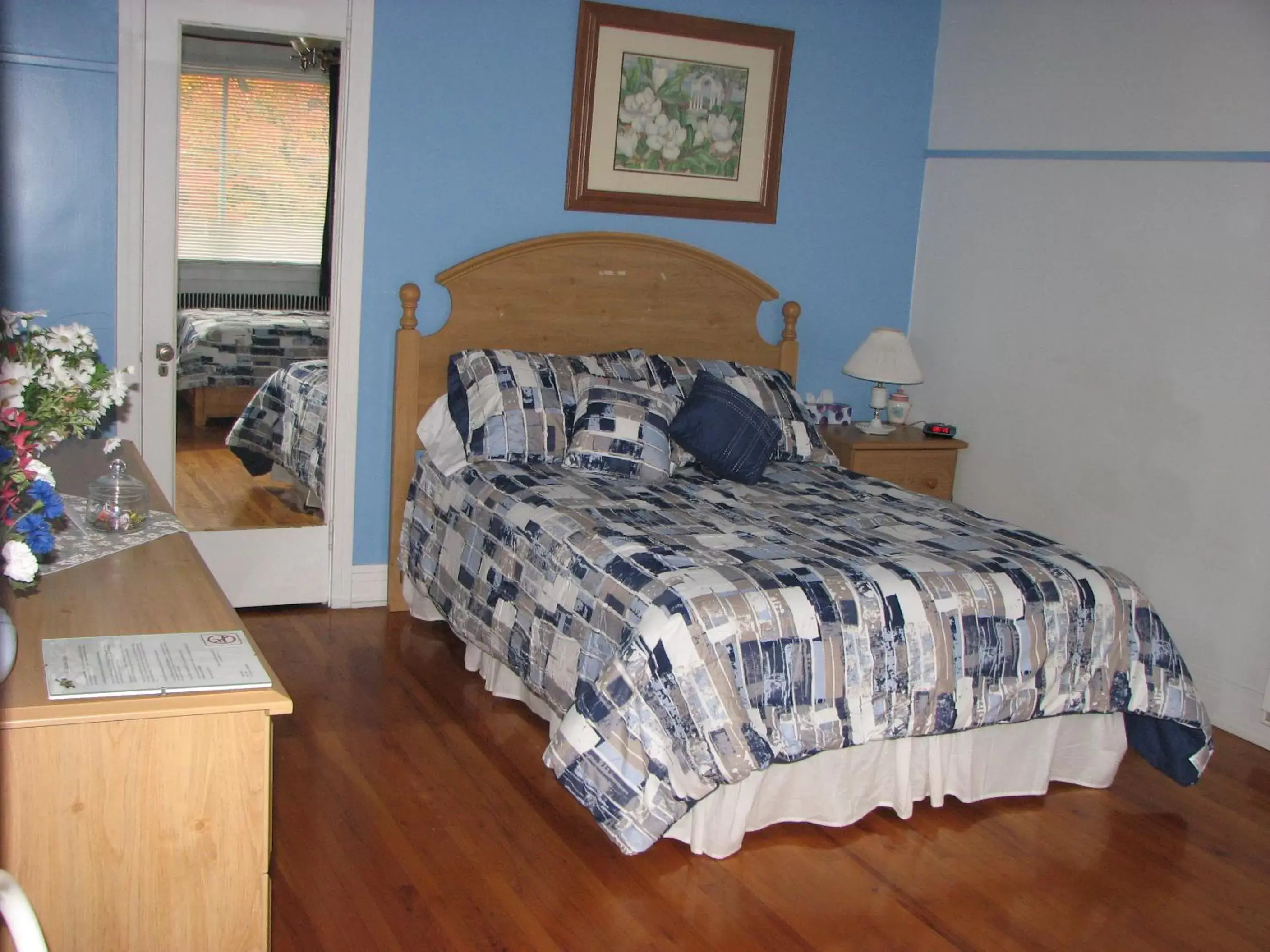 Double Room with Extra Bed and Shared Bathroom - single occupancy in Magnolia B&B Double Room with Extra Bed and Shared Bathroom - single occupancy in Magnolia B&B