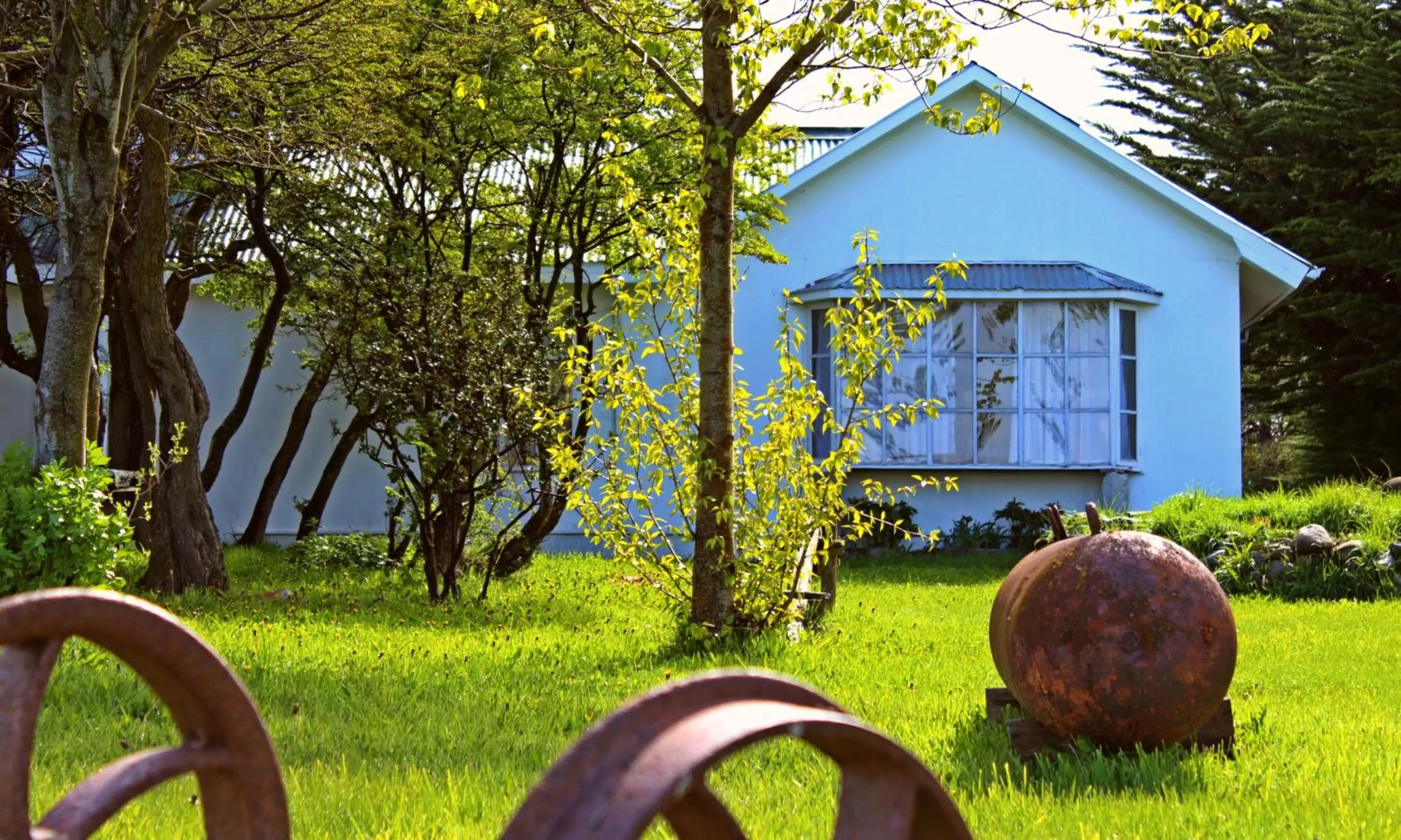 Property building, Garden in Hospedaje Isla Magdalena