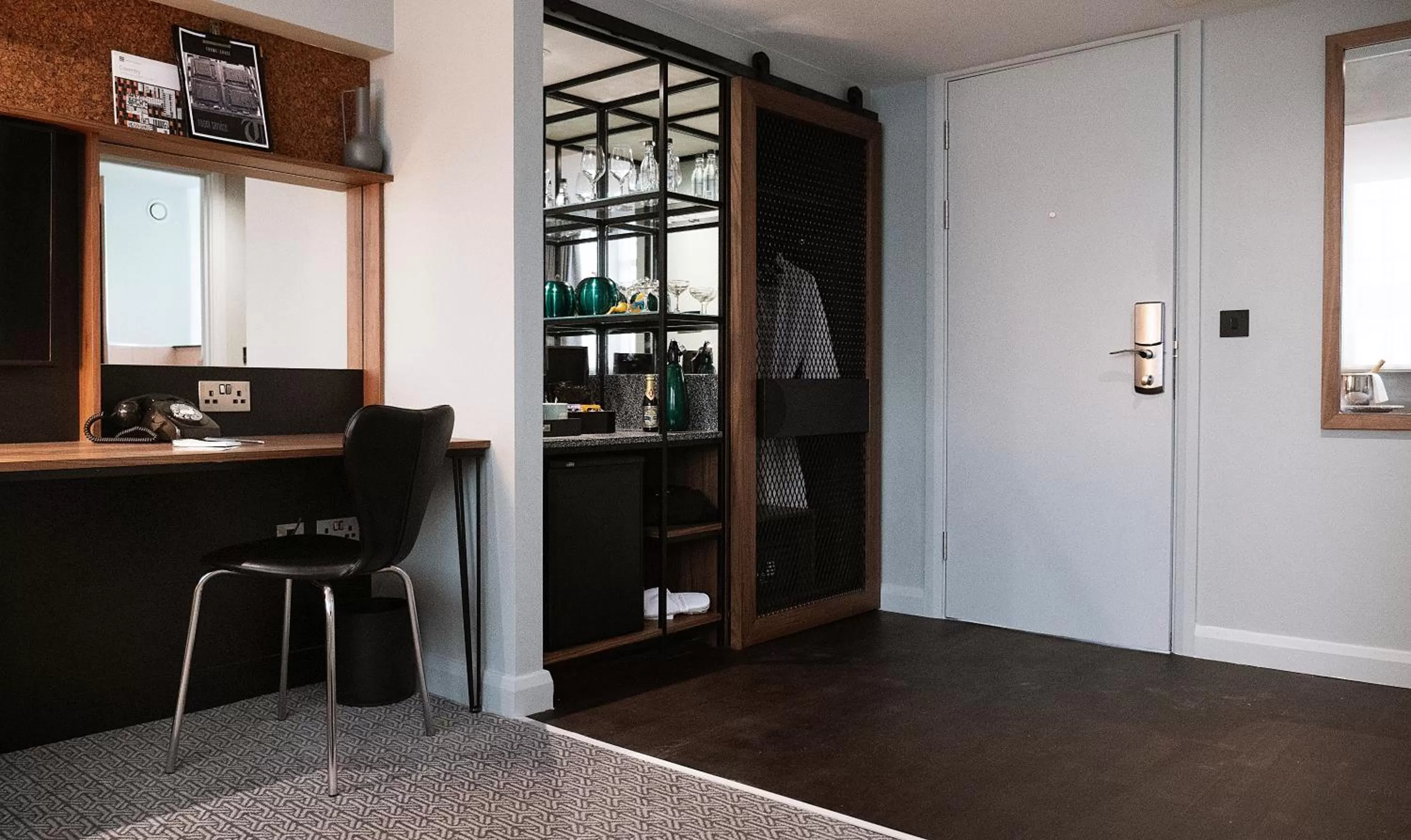 Coffee/tea facilities in Telegraph Hotel - Coventry