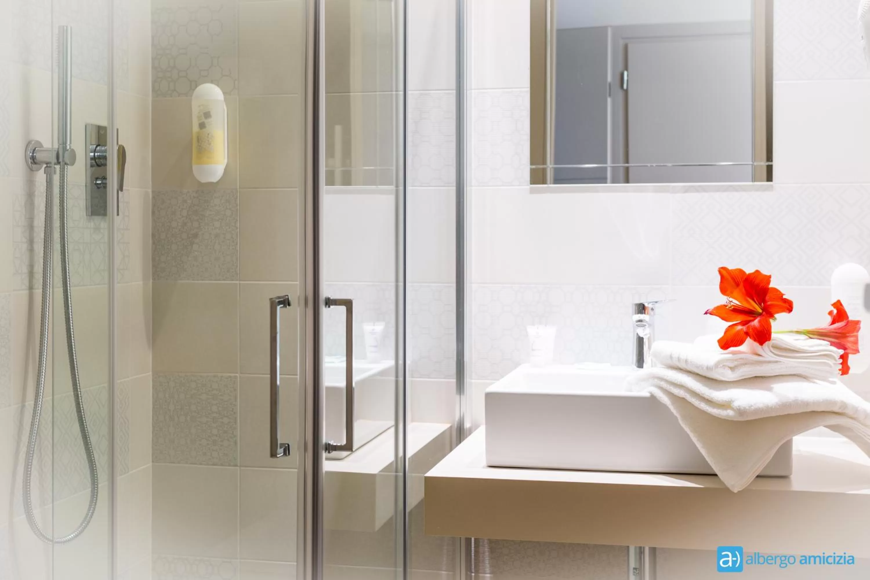 Bathroom in Hotel Amicizia