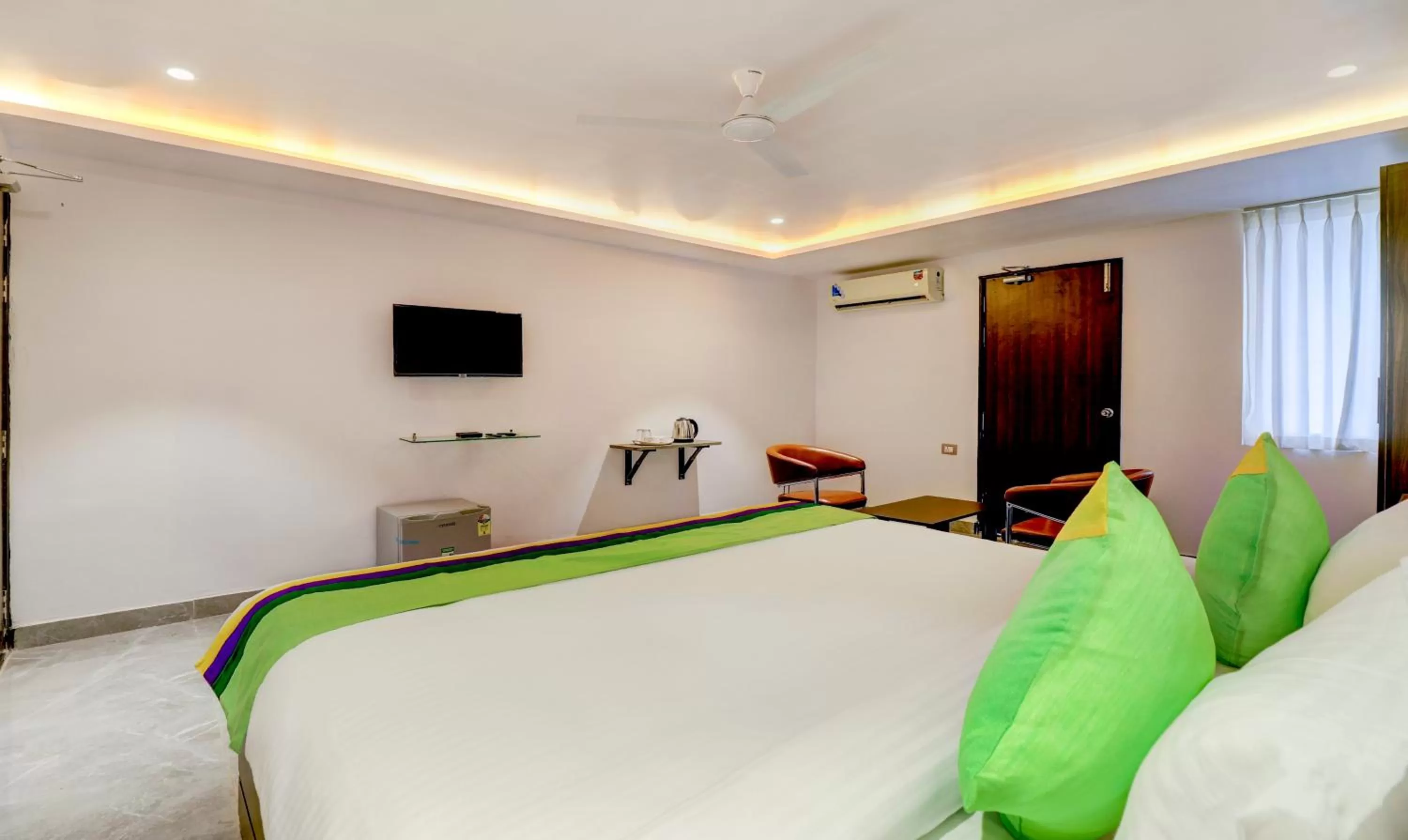 Bed in Treebo Trend Siesta Muralinagar