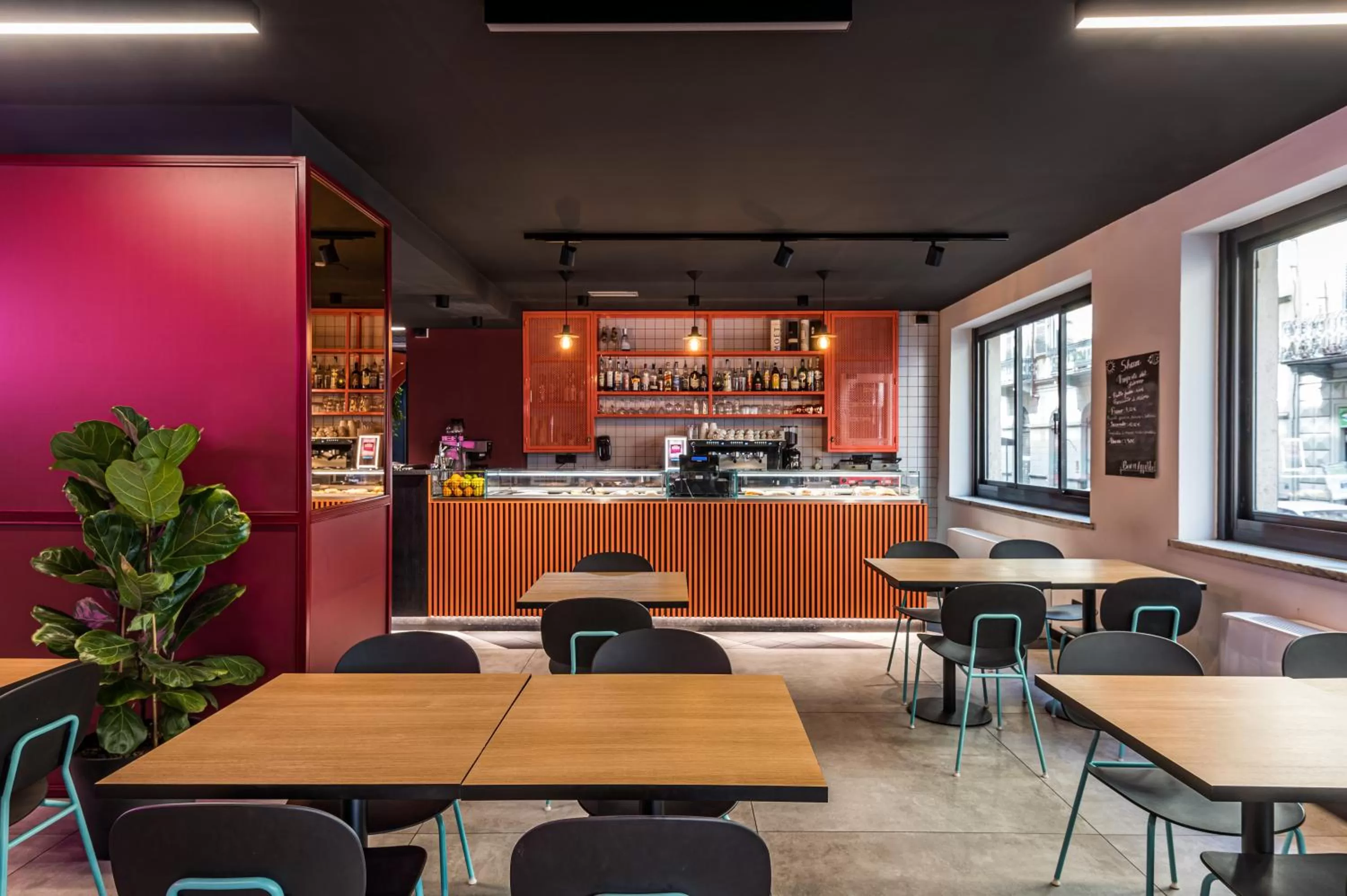 Lounge or bar in CX Turin Marconi