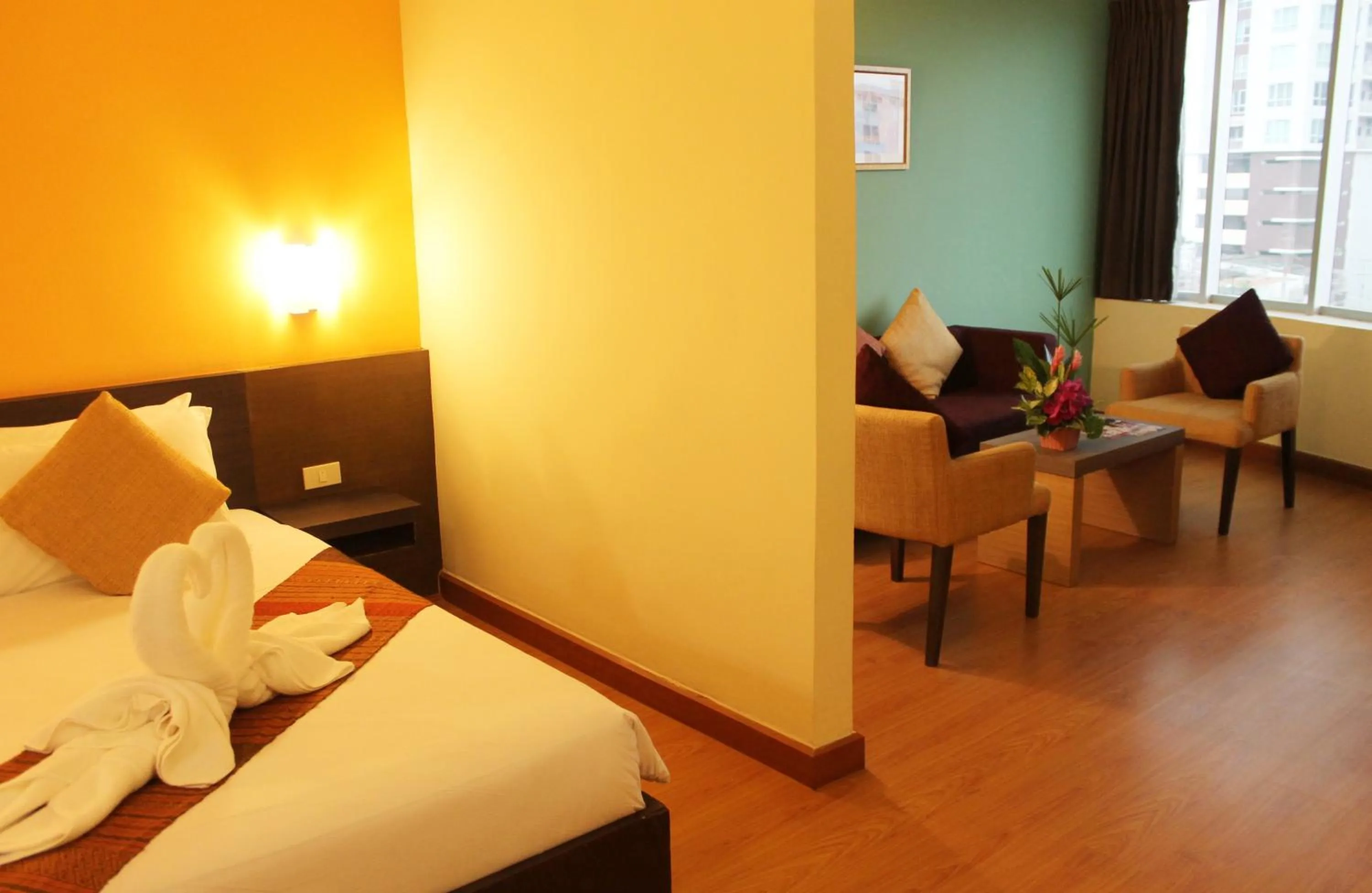 Day, Bed in The Seasons Bangkok Huamark