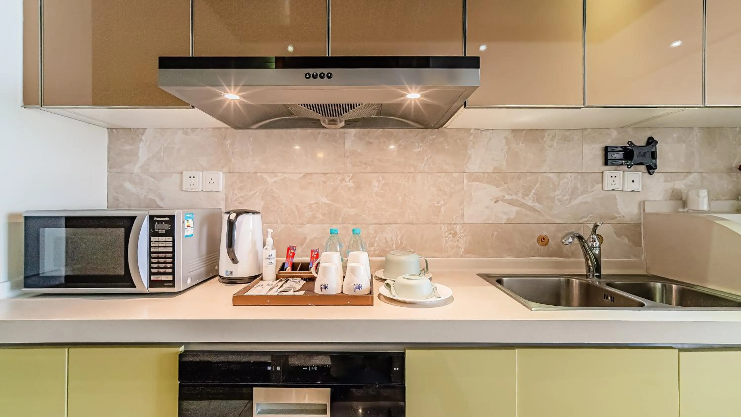 Kitchen or kitchenette in South & North International Apartment Beijing Road