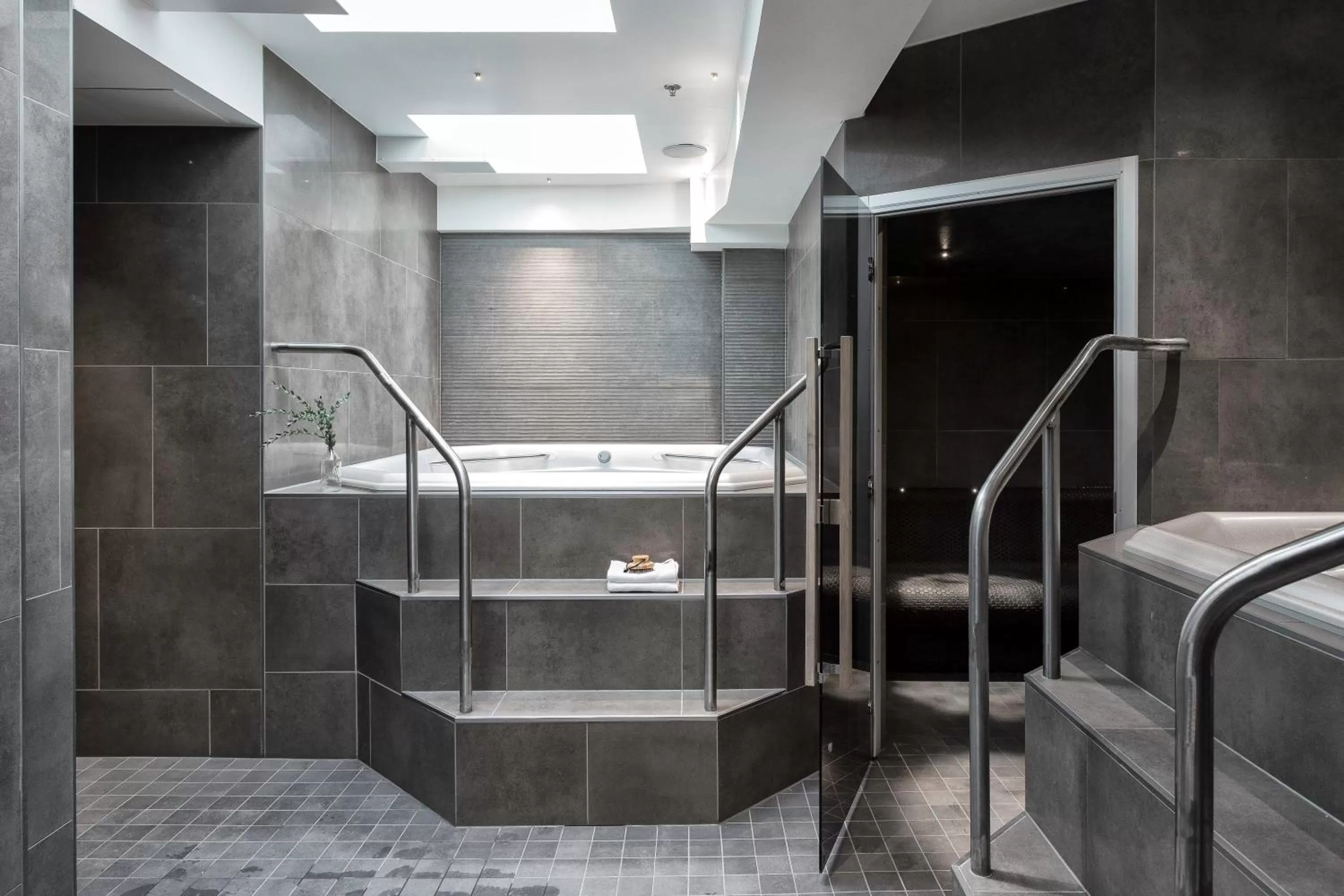 Hot Tub in Noli Sörnäinen