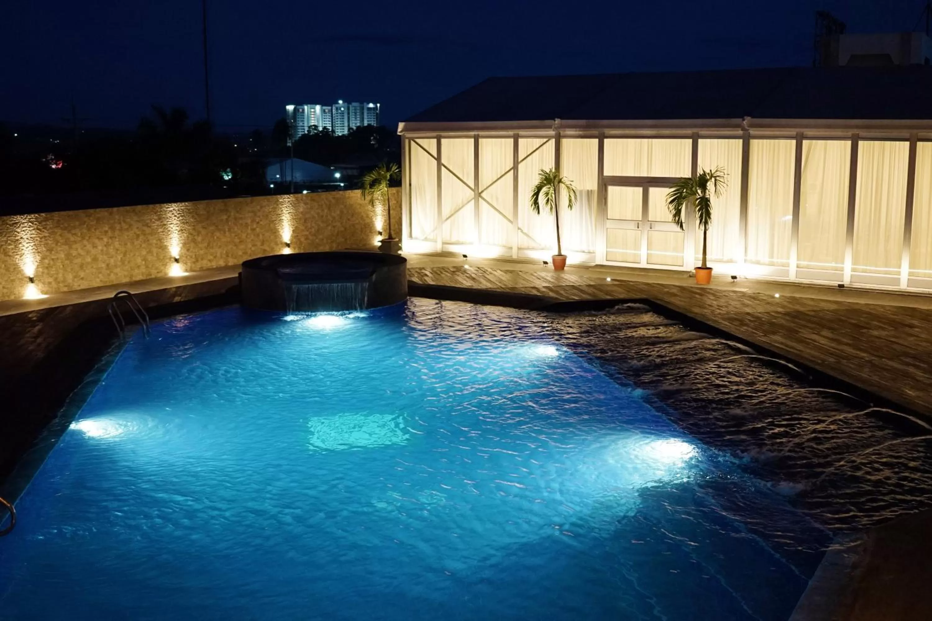 Swimming pool in Grand Regal Hotel Davao