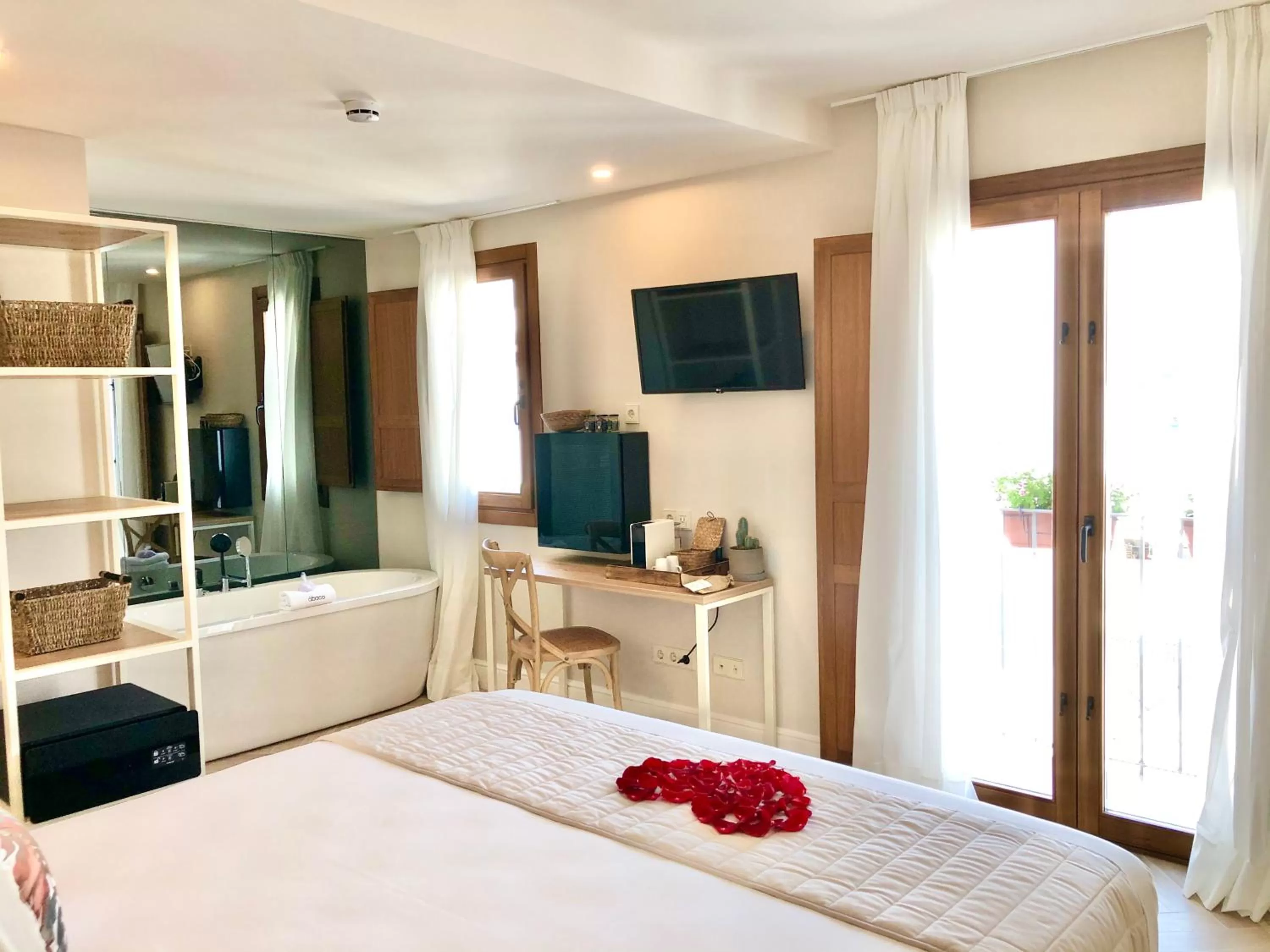 Bedroom, Bed in Hotel Abaco Altea