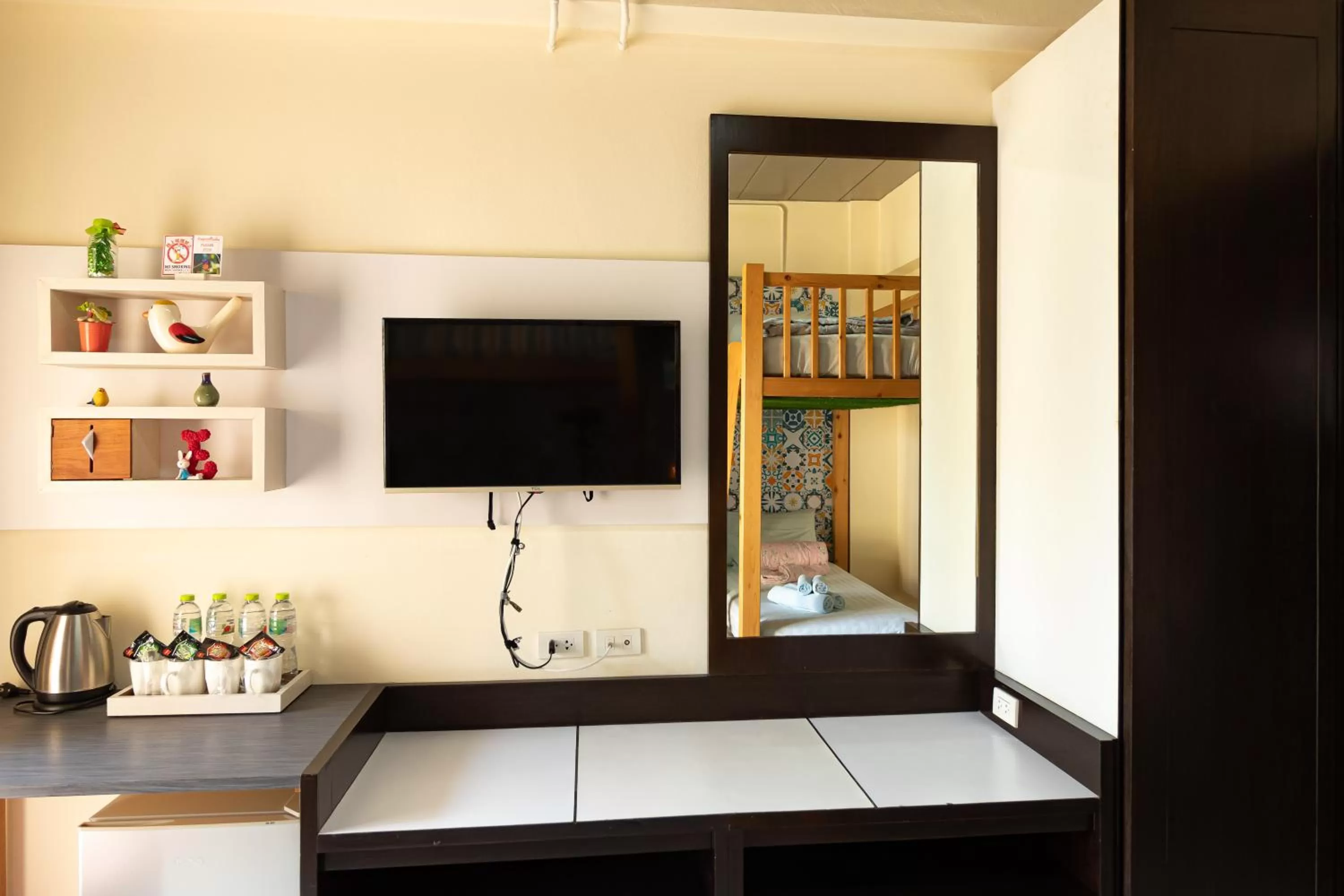 TV and multimedia, Bed in AA Resort Hotel