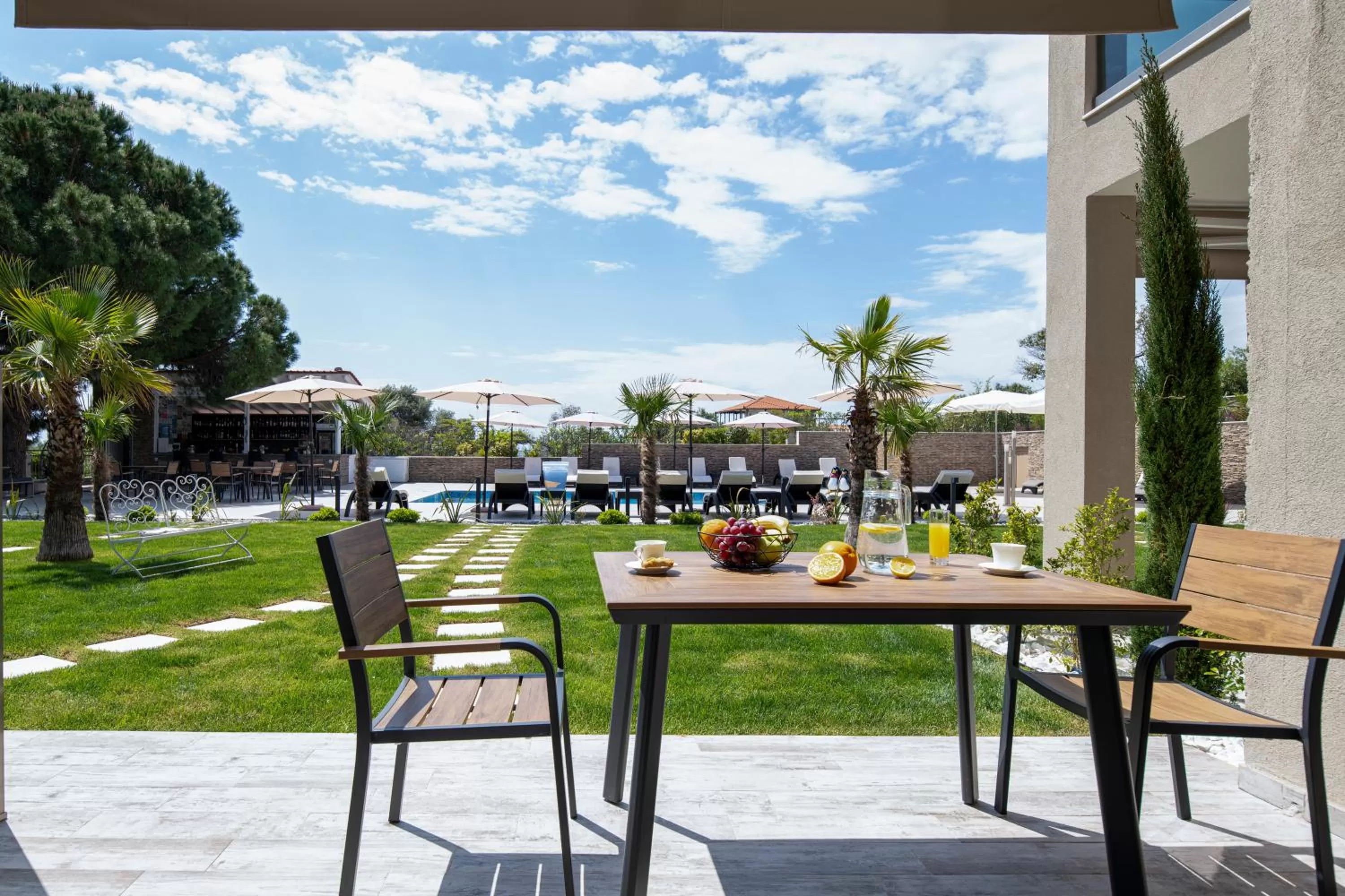 Property building in Villa Sara