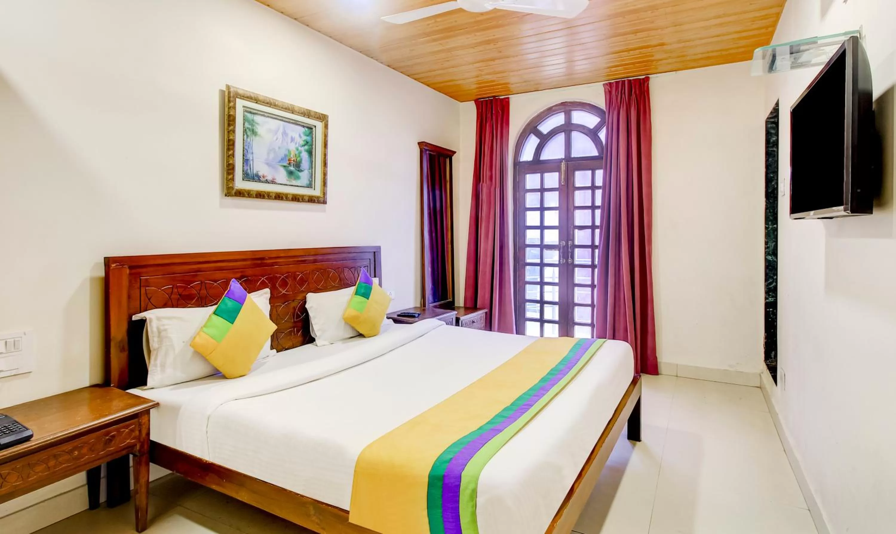 Itsy Hotels The New Hill Retreat, Near Mahabaleshwar State Transport Bus station
