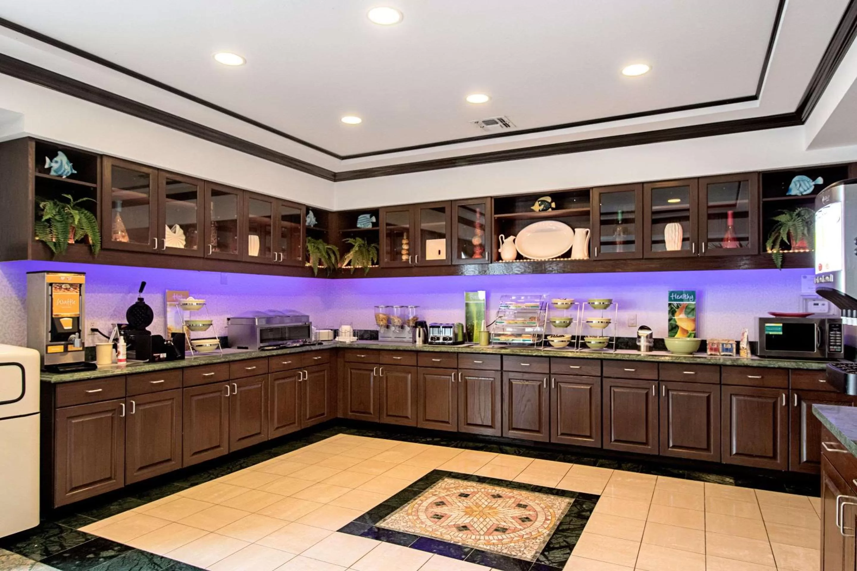 Restaurant/places to eat in Quality Inn & Suites