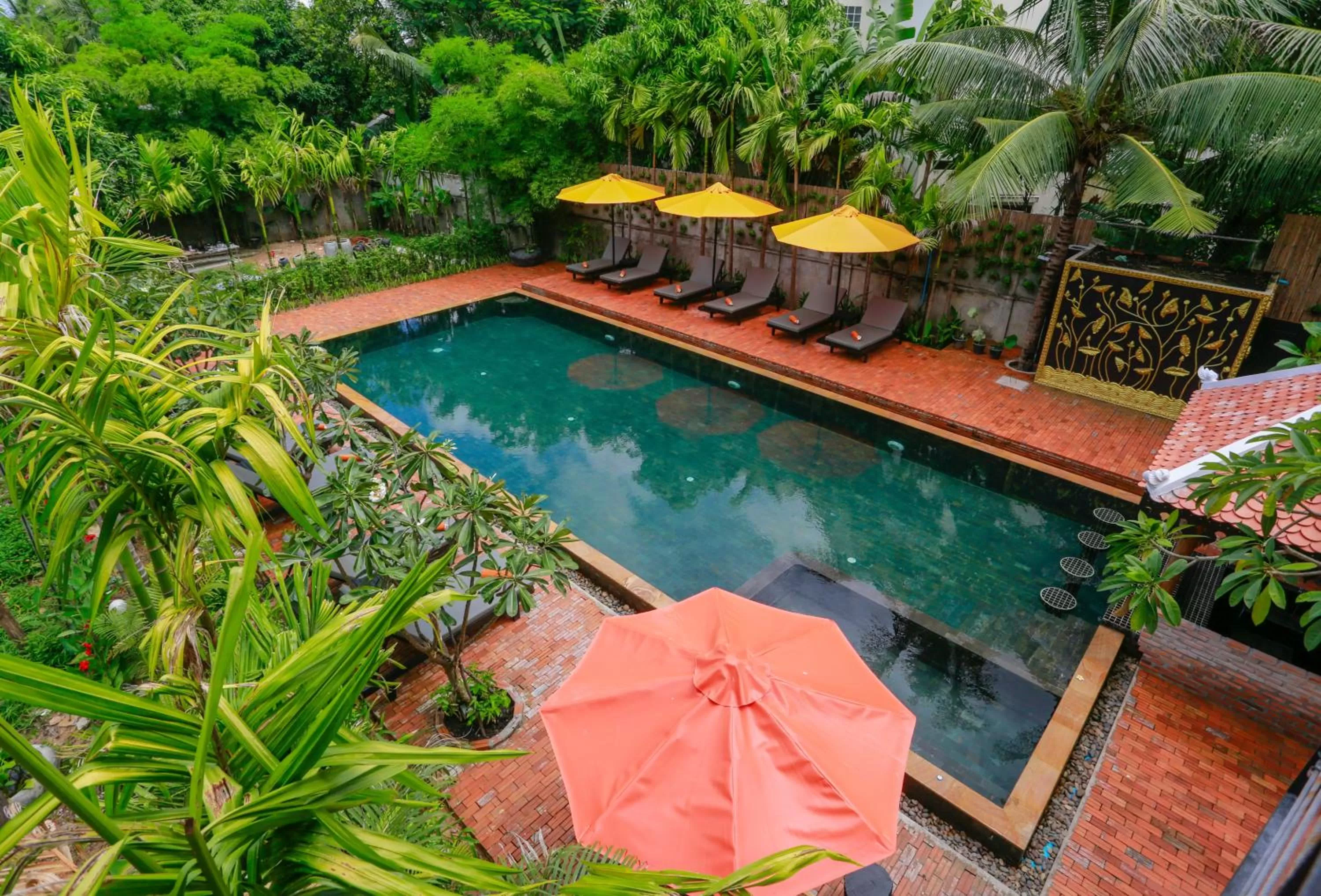 Swimming pool in Home Indochine d'Angkor Hotel