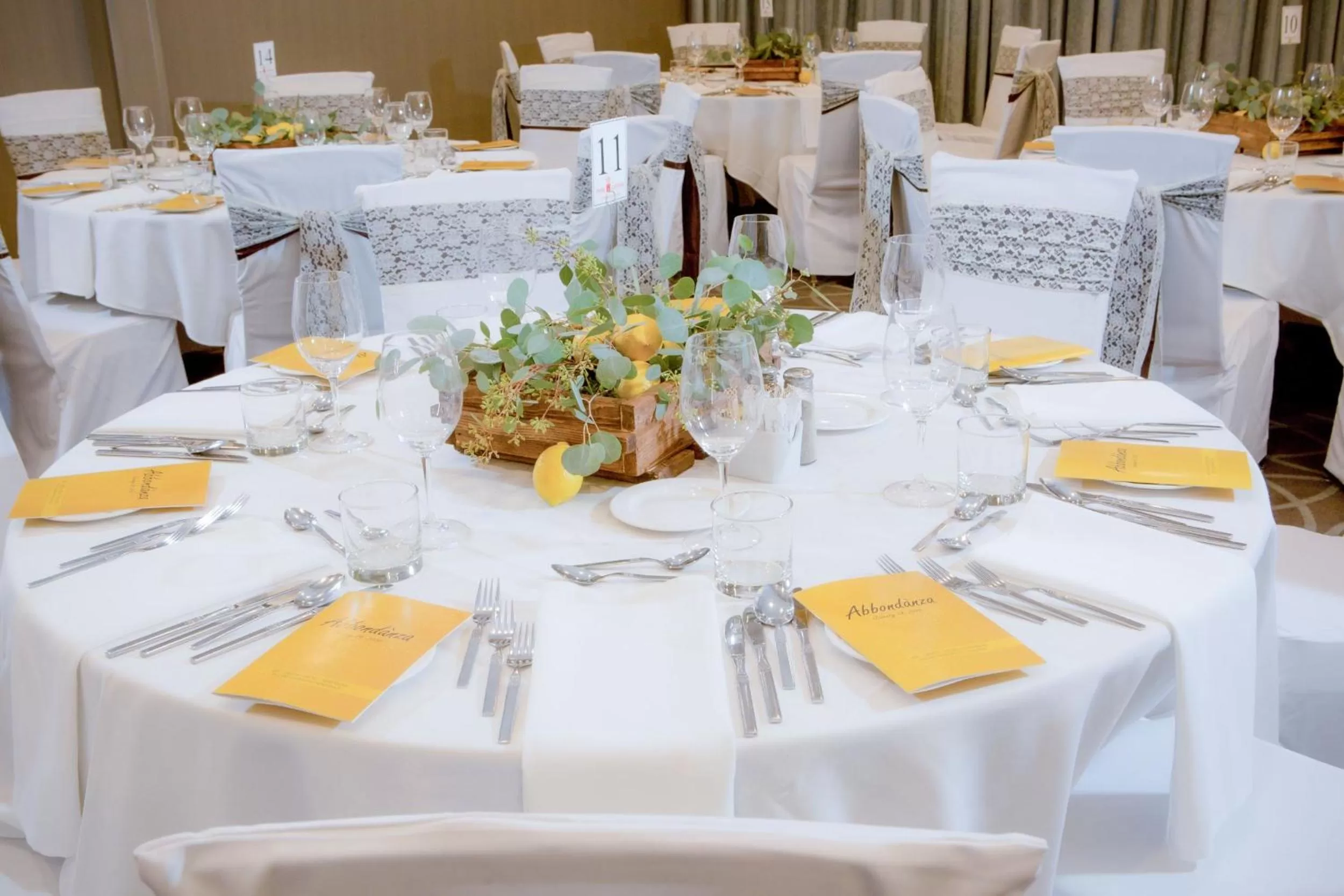 Meeting/conference room in Sandman Signature Lethbridge Lodge