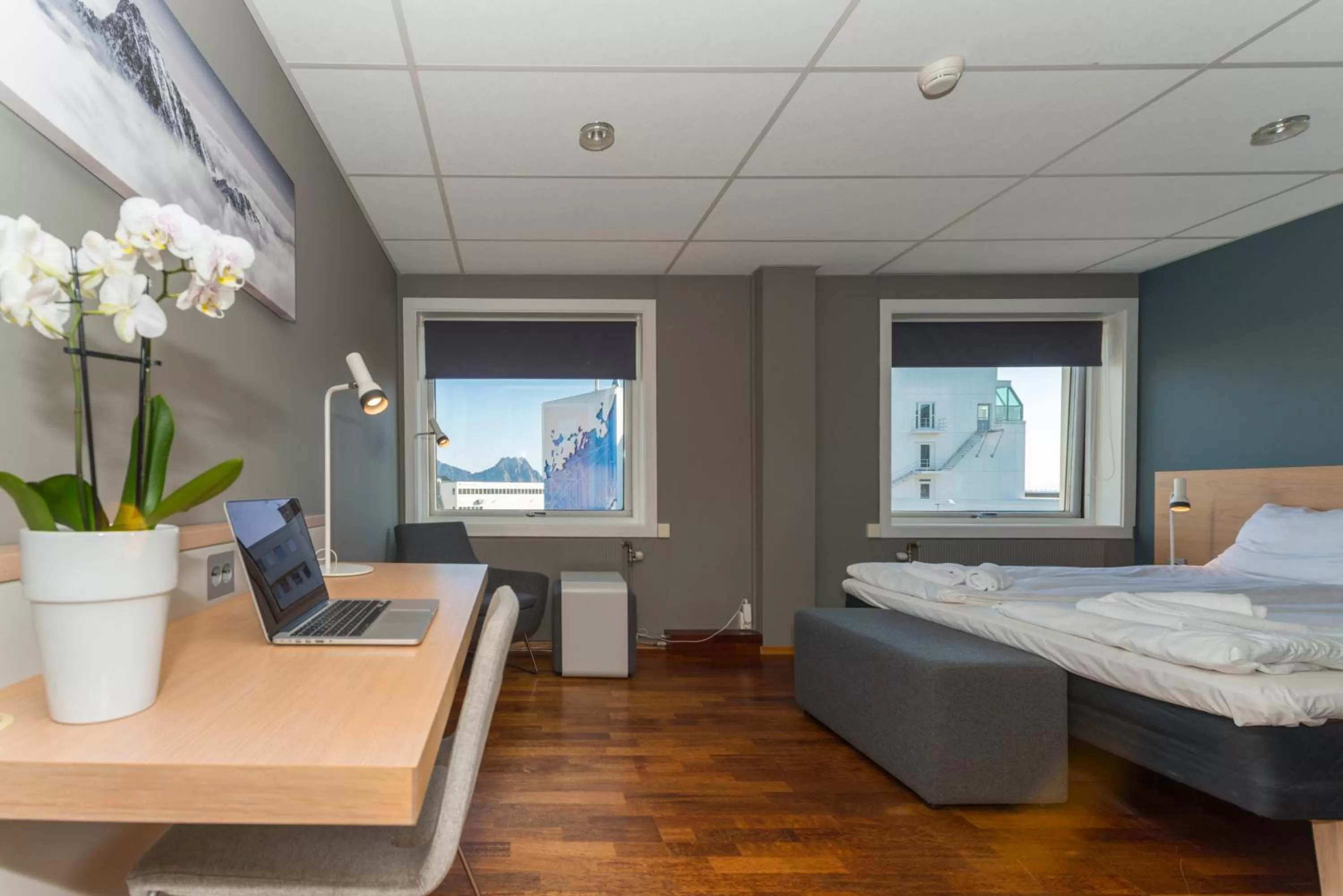 Photo of the whole room, Bed in Fast Hotel Svolvær