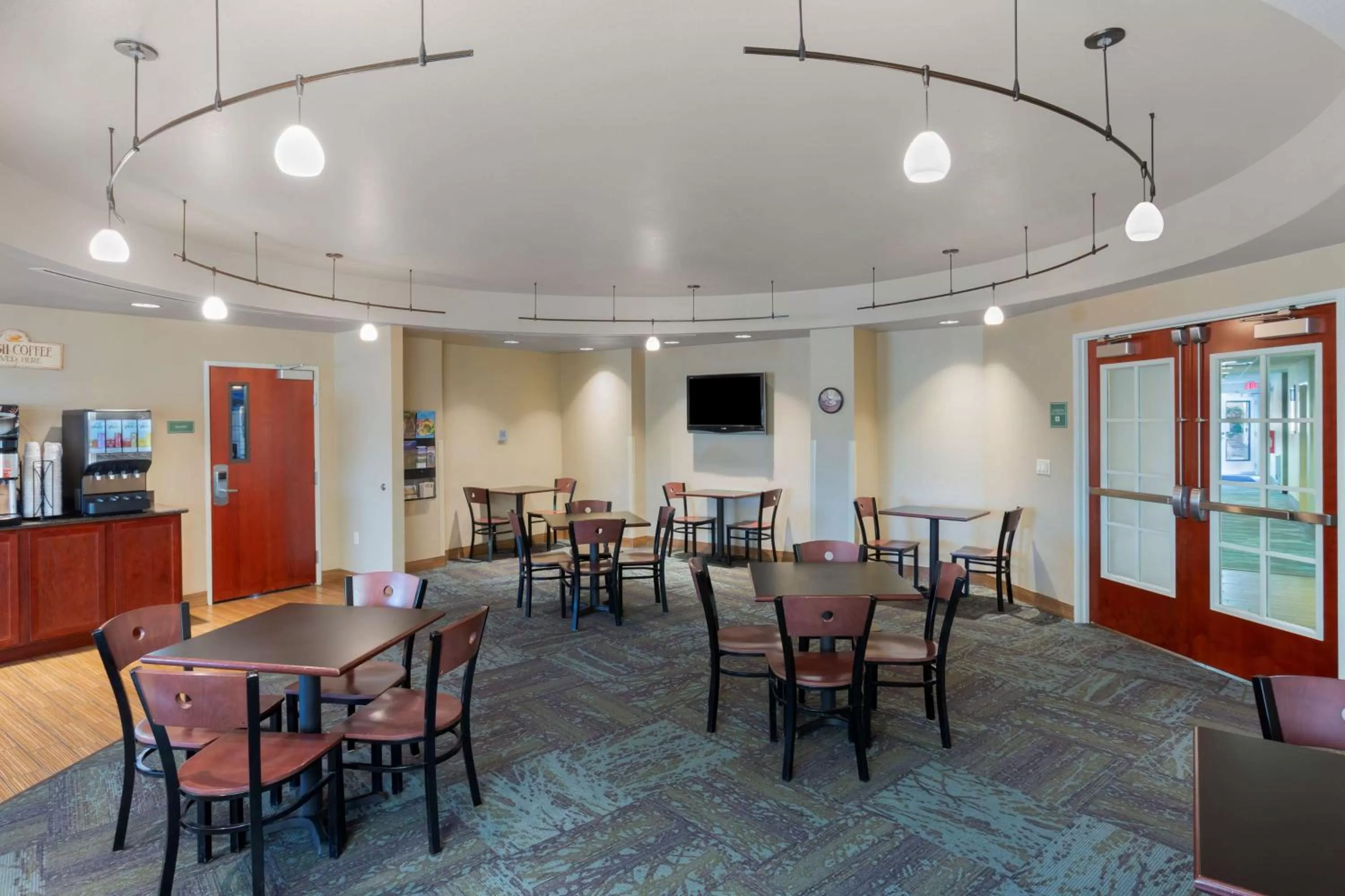 Breakfast in Best Western PLUS Fossil Country Inn & Suites