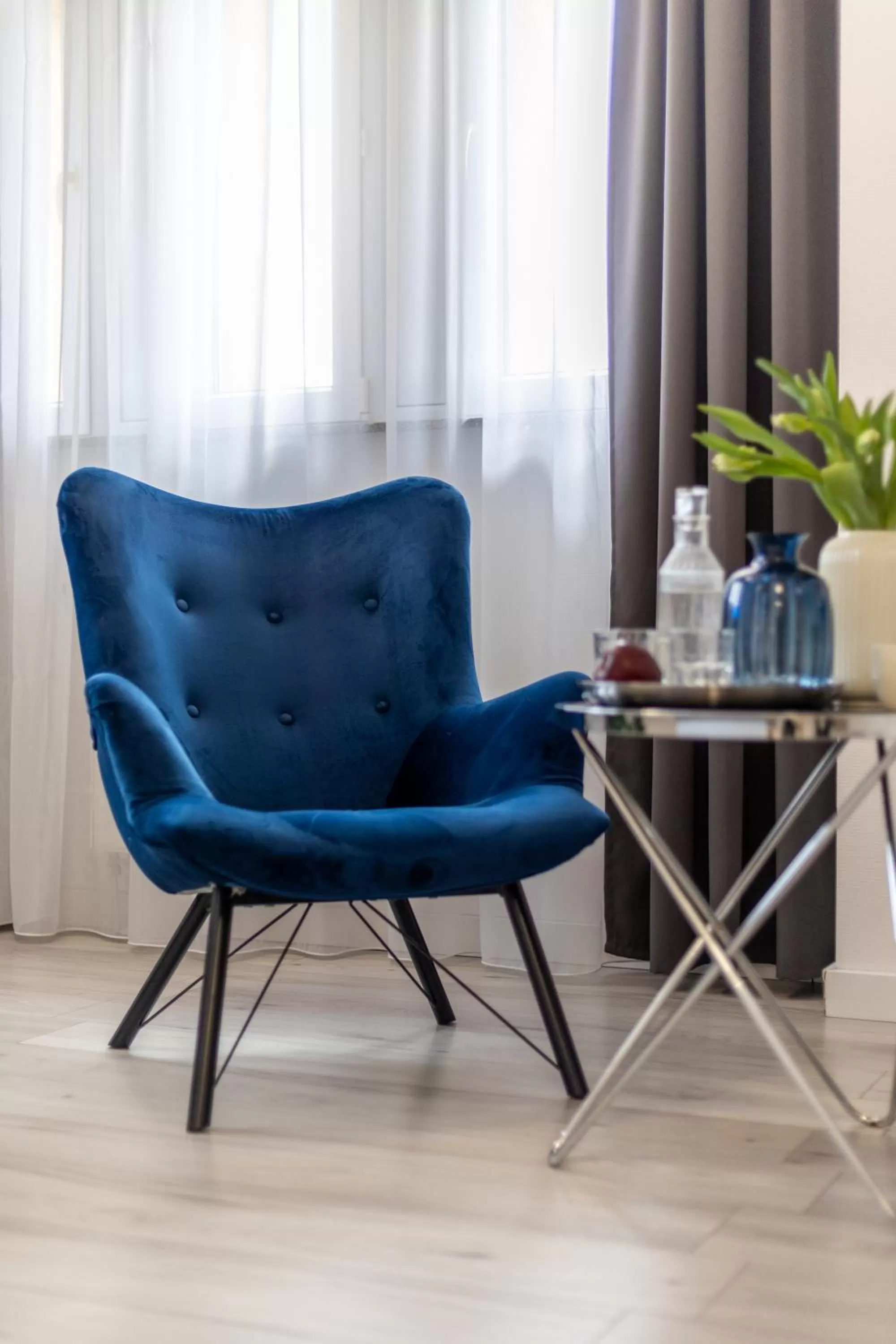 Living room in Hotel Sofia by The Railway Station Wroclaw