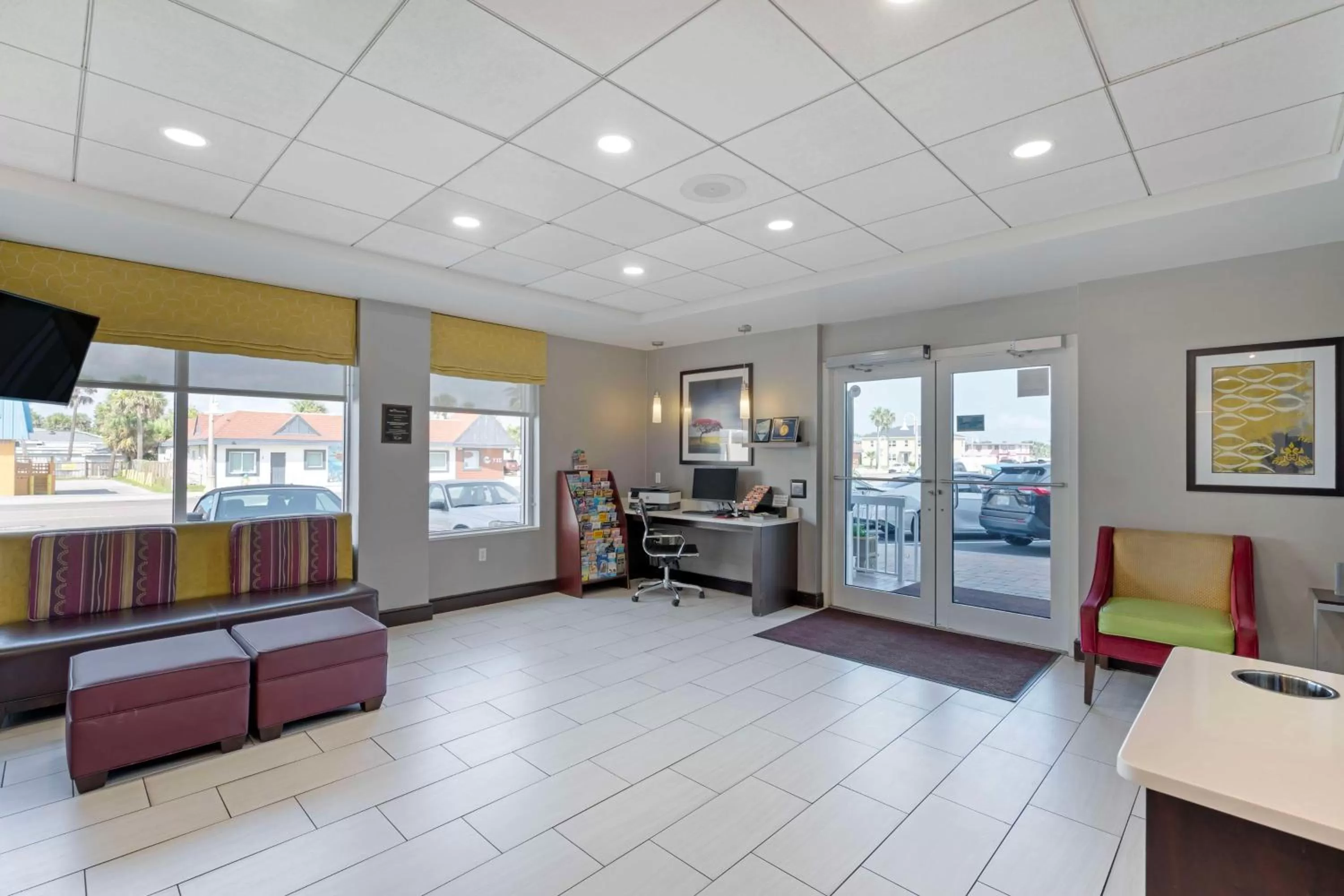 Lobby or reception in Best Western Plus Daytona Inn Seabreeze