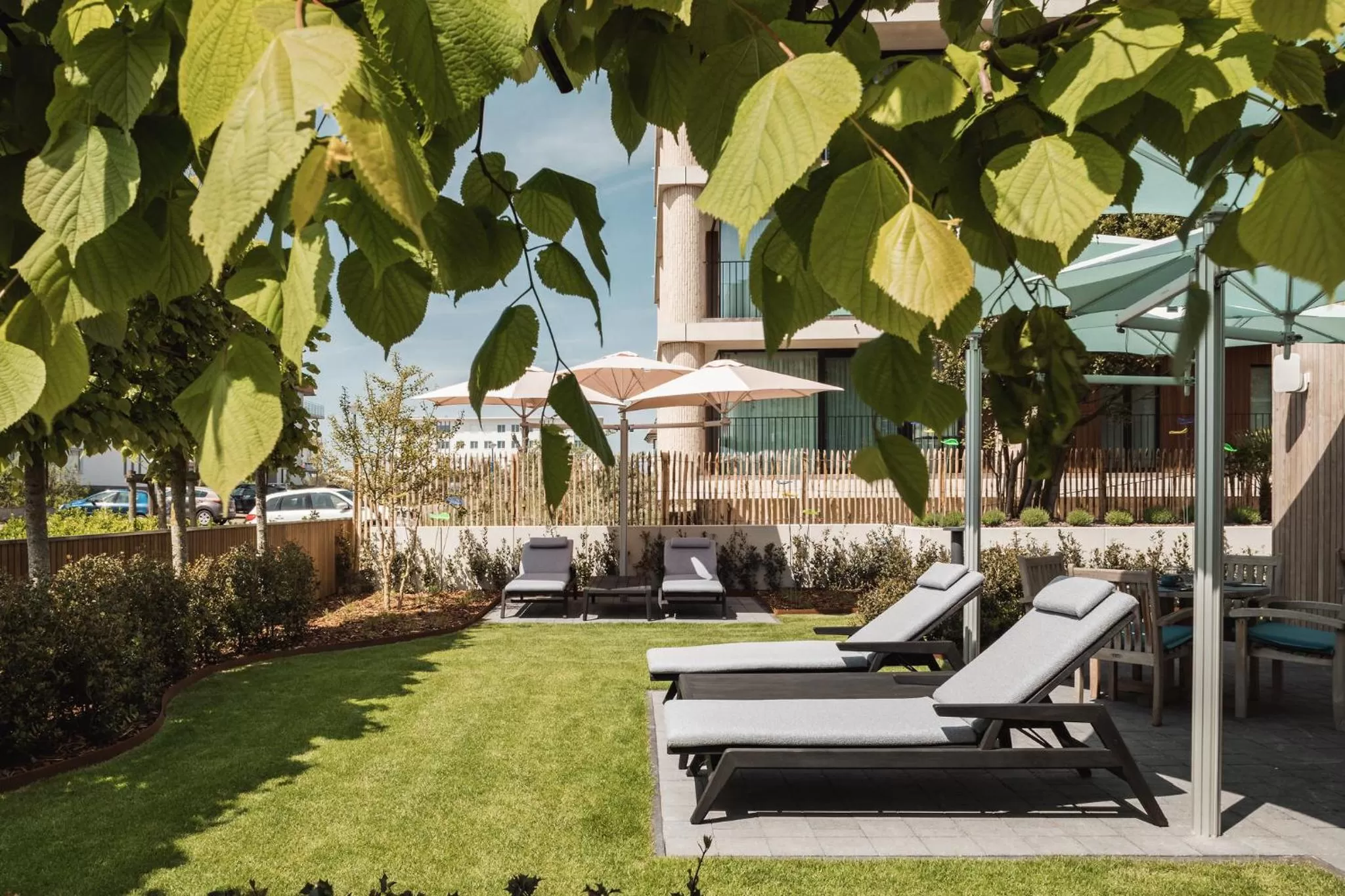 Garden, Property Building in Boutique Hotel 'Hof ter Duinen'