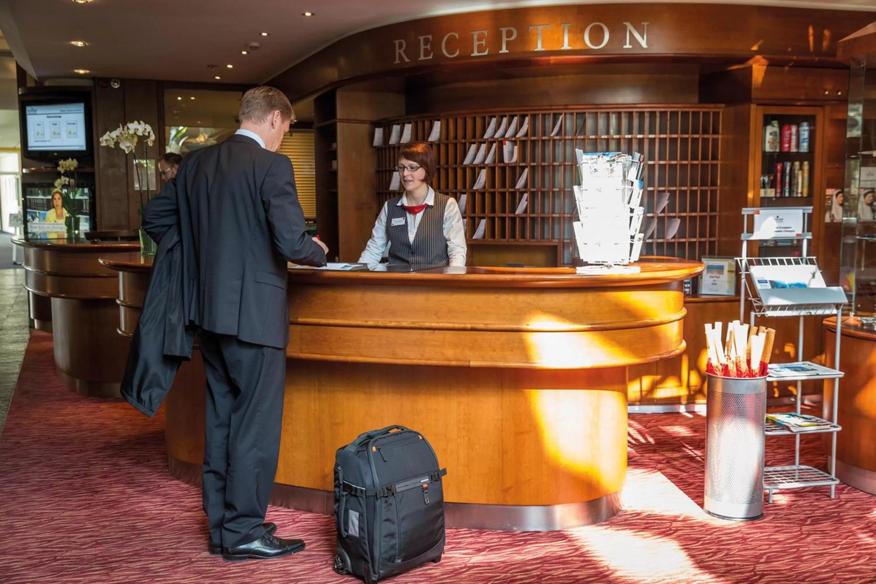 Lobby or reception in Seminaris SeeHotel Potsdam