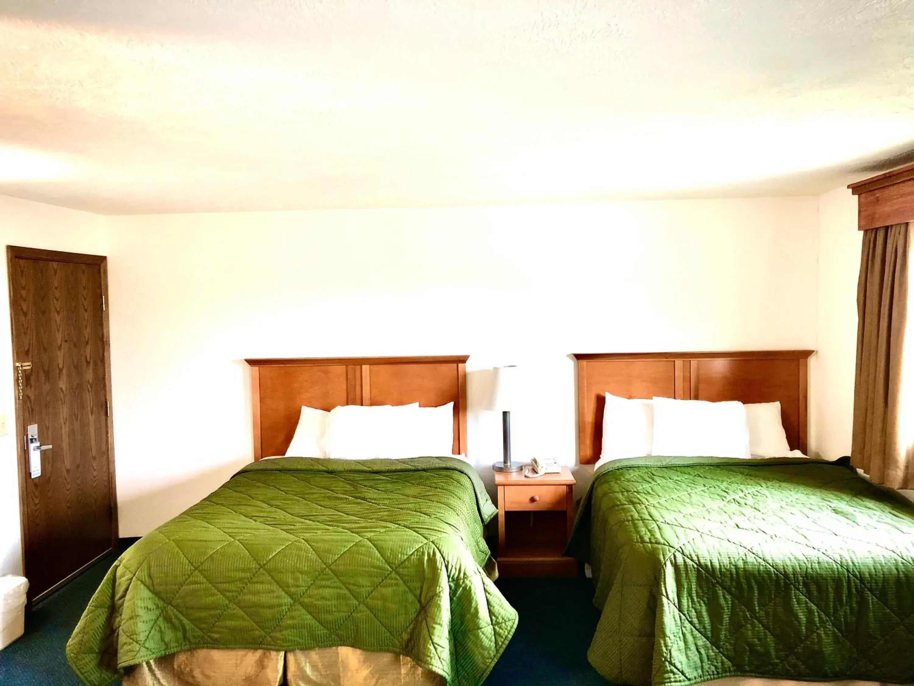 Queen Suite in Corn Palace Inn Queen Suite in Corn Palace Inn