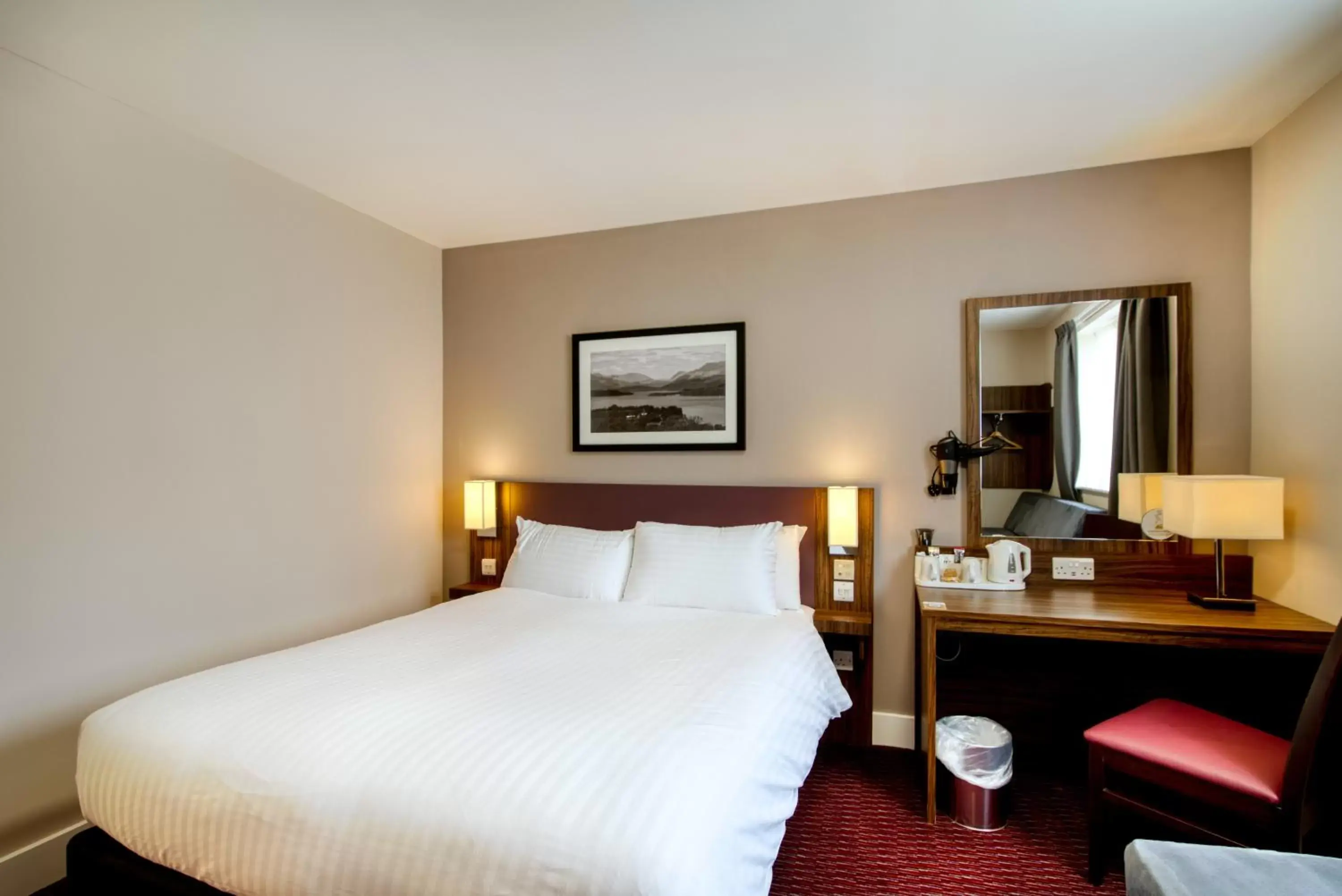 Double Room in Queen of the Loch, Balloch by Marston's Inns Double Room in Queen of the Loch, Balloch by Marston's Inns