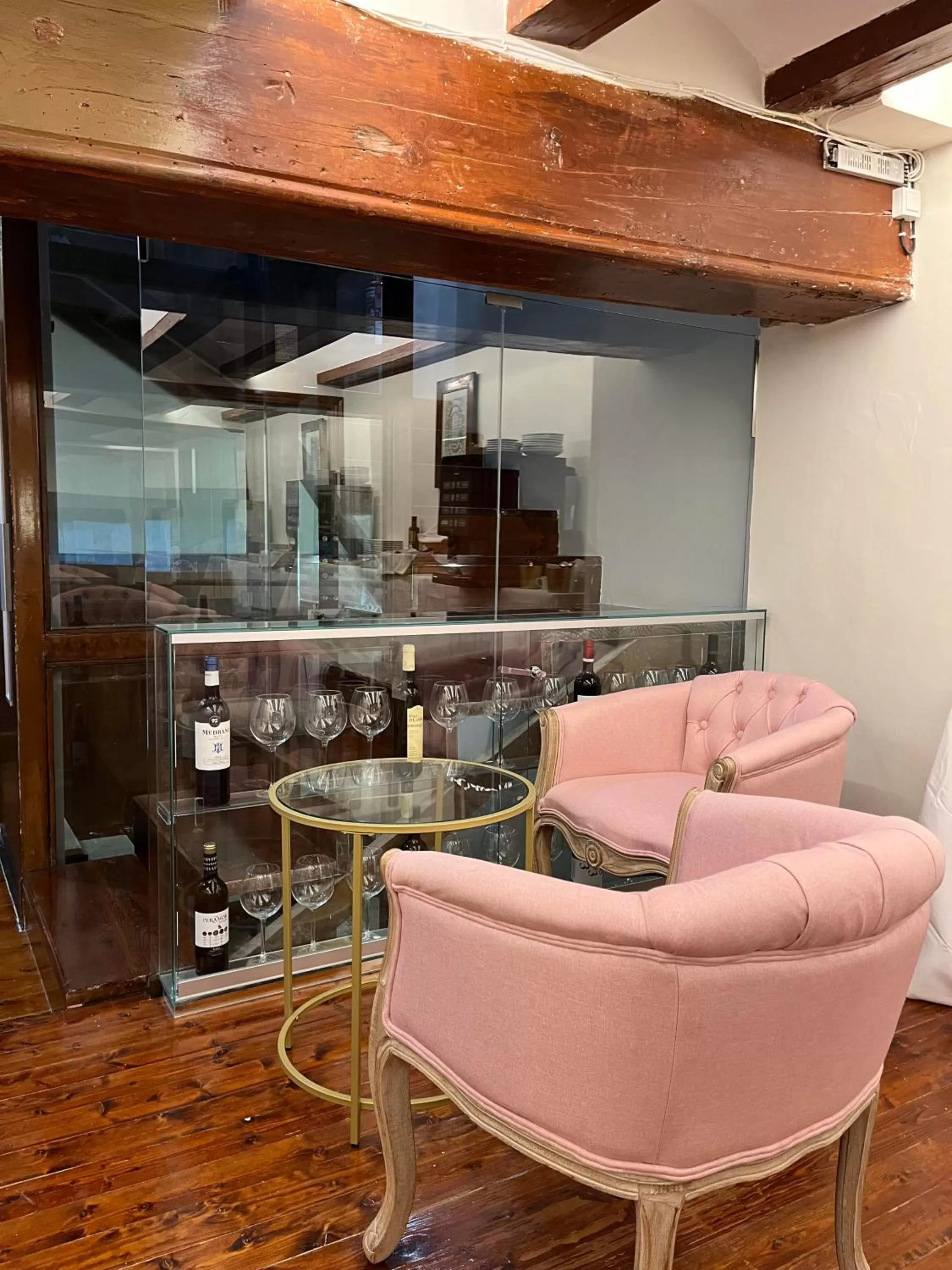 Living room in Catalina Suites