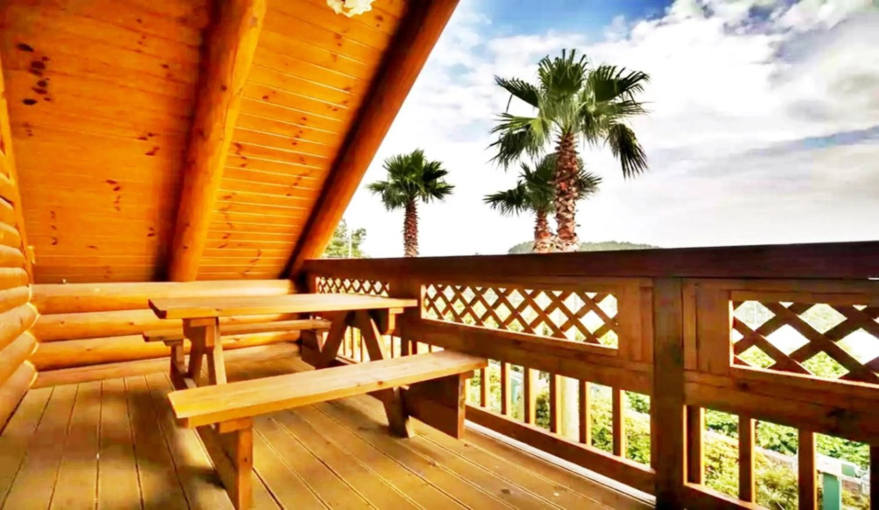 Decorative detail in Jungmun Log Pension & Resort